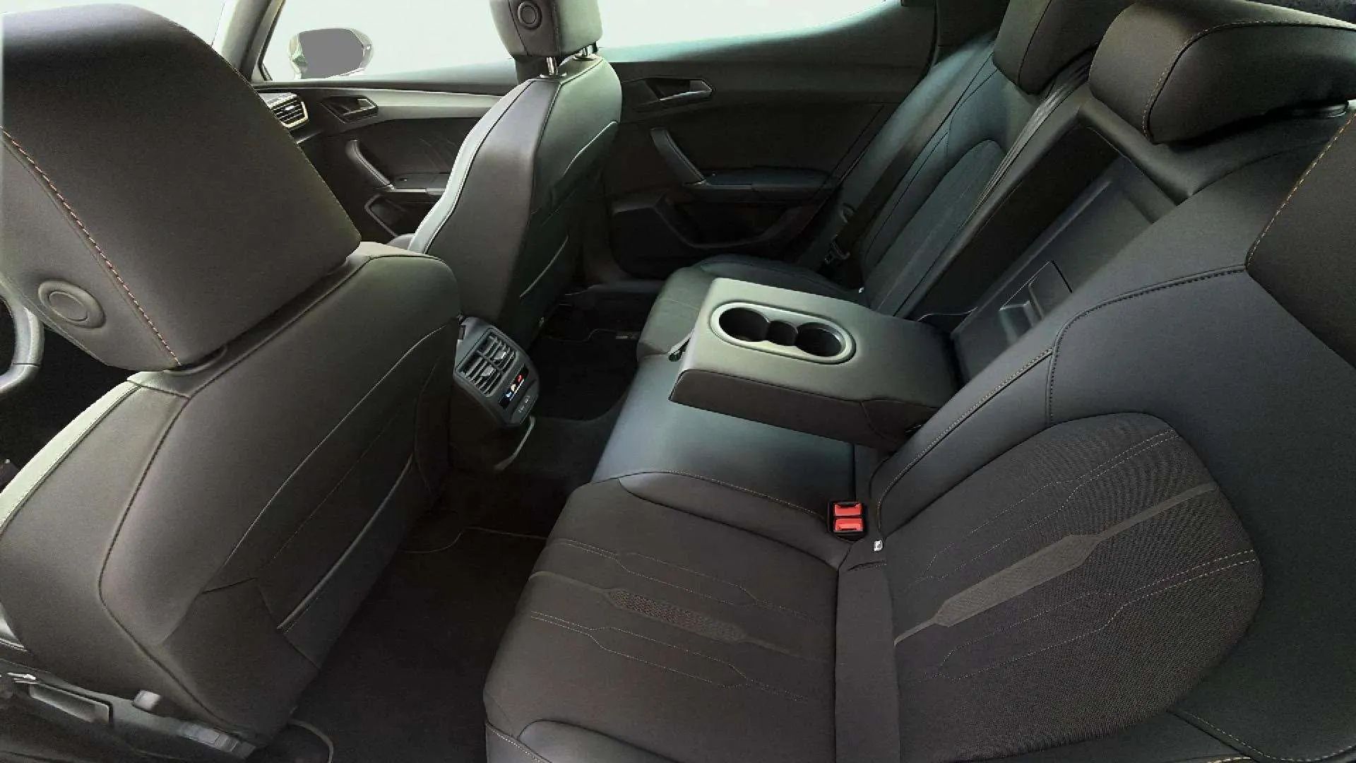 Cupra León 1.5 eTSI DSG - foto 14