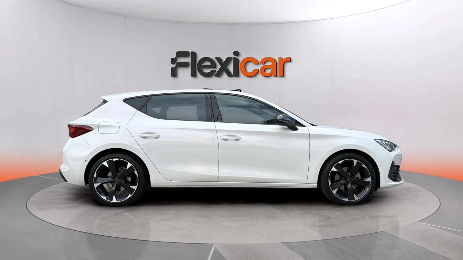 Cupra León 1.5 eTSI DSG - foto 2