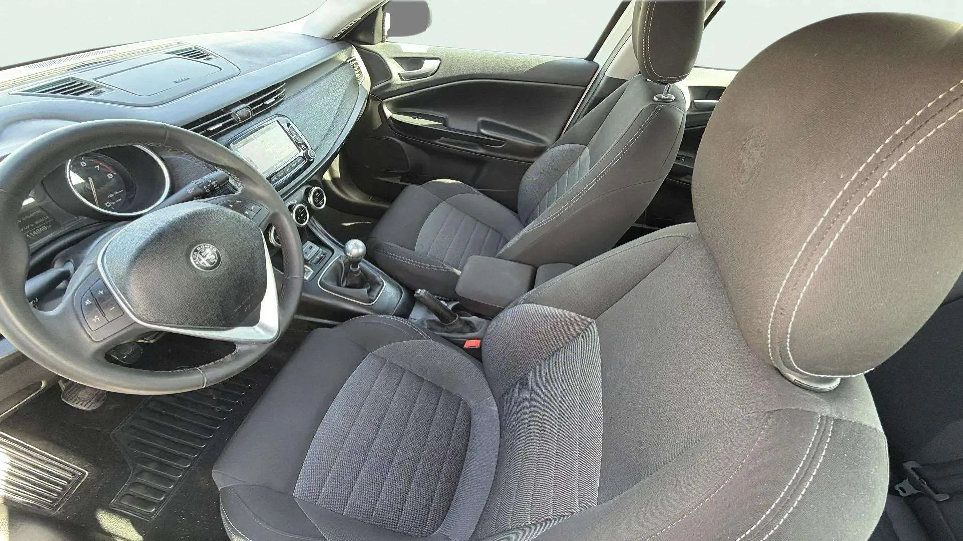 Alfa Romeo Giulietta 1.4 TB Super - foto 9
