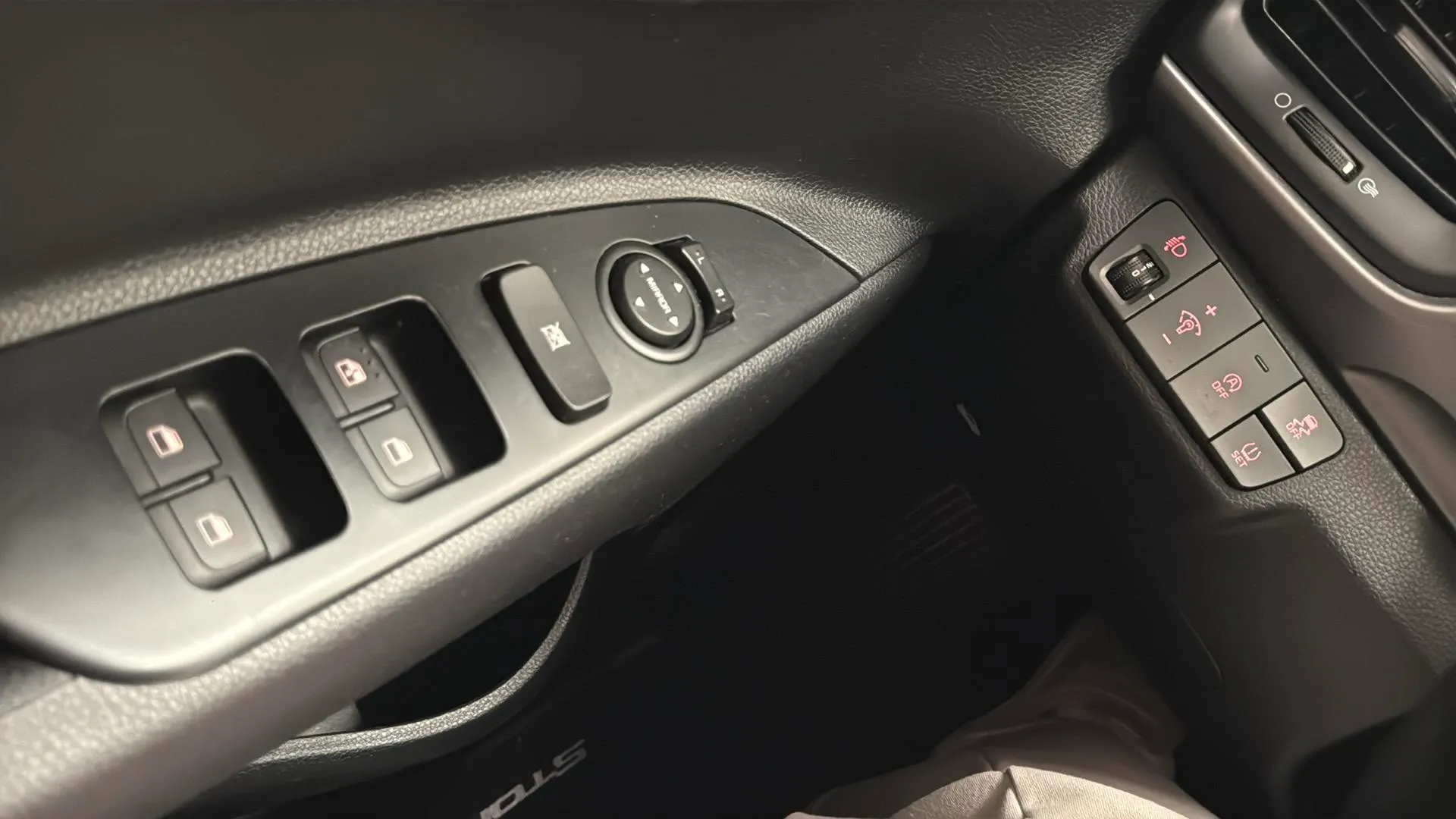 Kia Stonic 1.0 T-GDi MHEV iMT Concept - foto 16