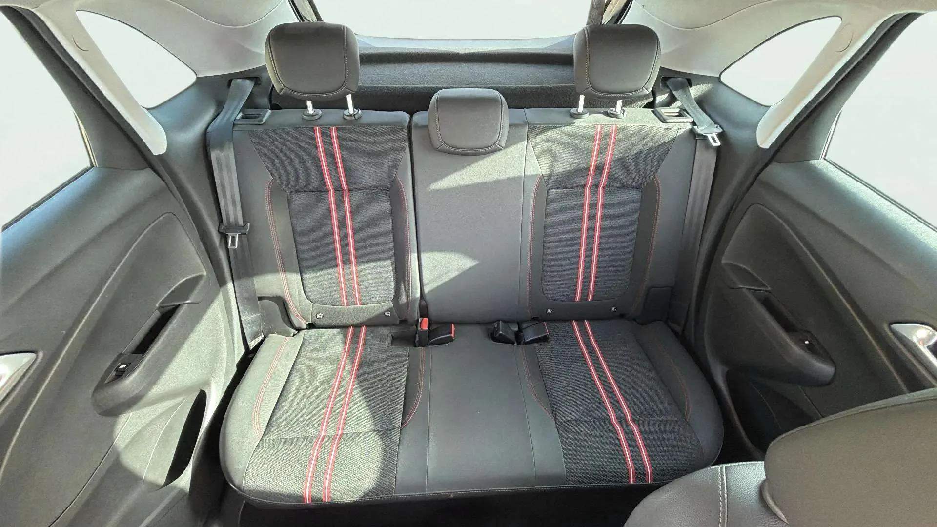 Opel Crossland 1.2 Edition - foto 17