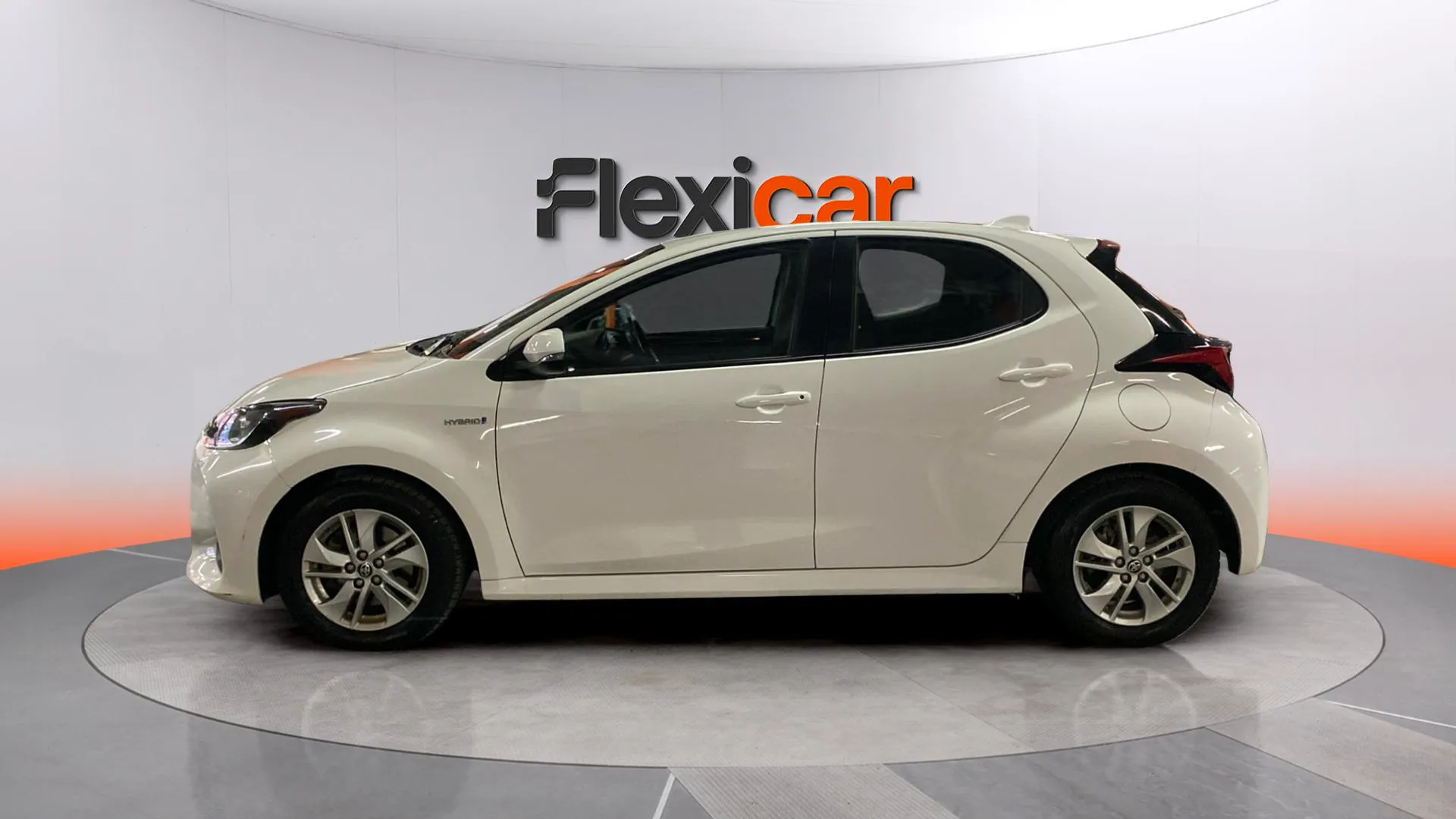 Toyota Yaris 1.5 120H Business Plus - foto 5