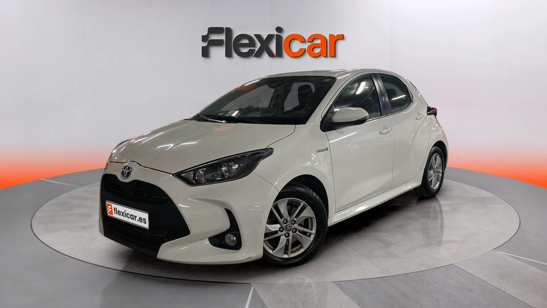 Toyota Yaris 1.5 120H Business Plus - foto 2