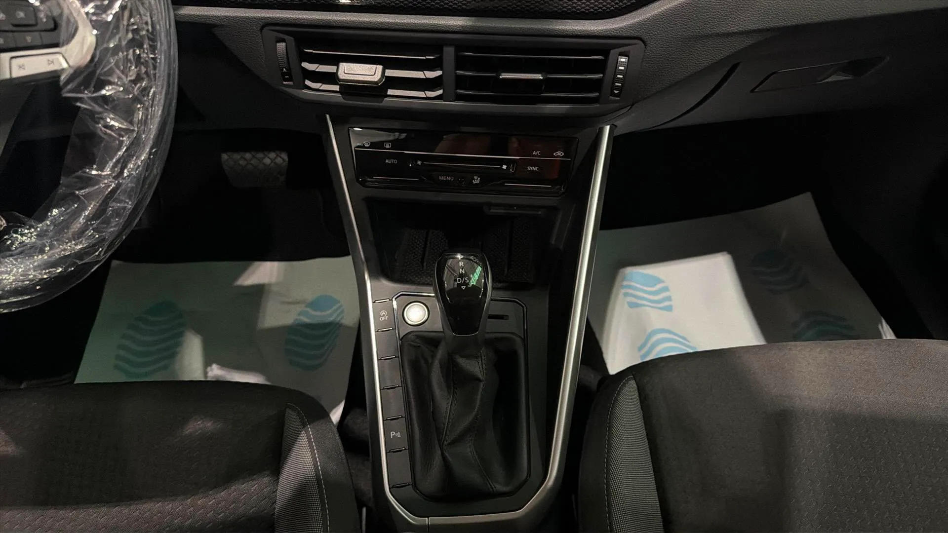 Volkswagen Taigo "más" 1.0 TSI DSG - foto 12