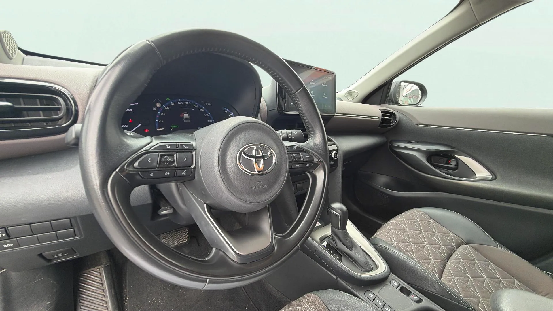 Toyota Yaris Cross 1.5 120H Active Tech Pack Confort - foto 14