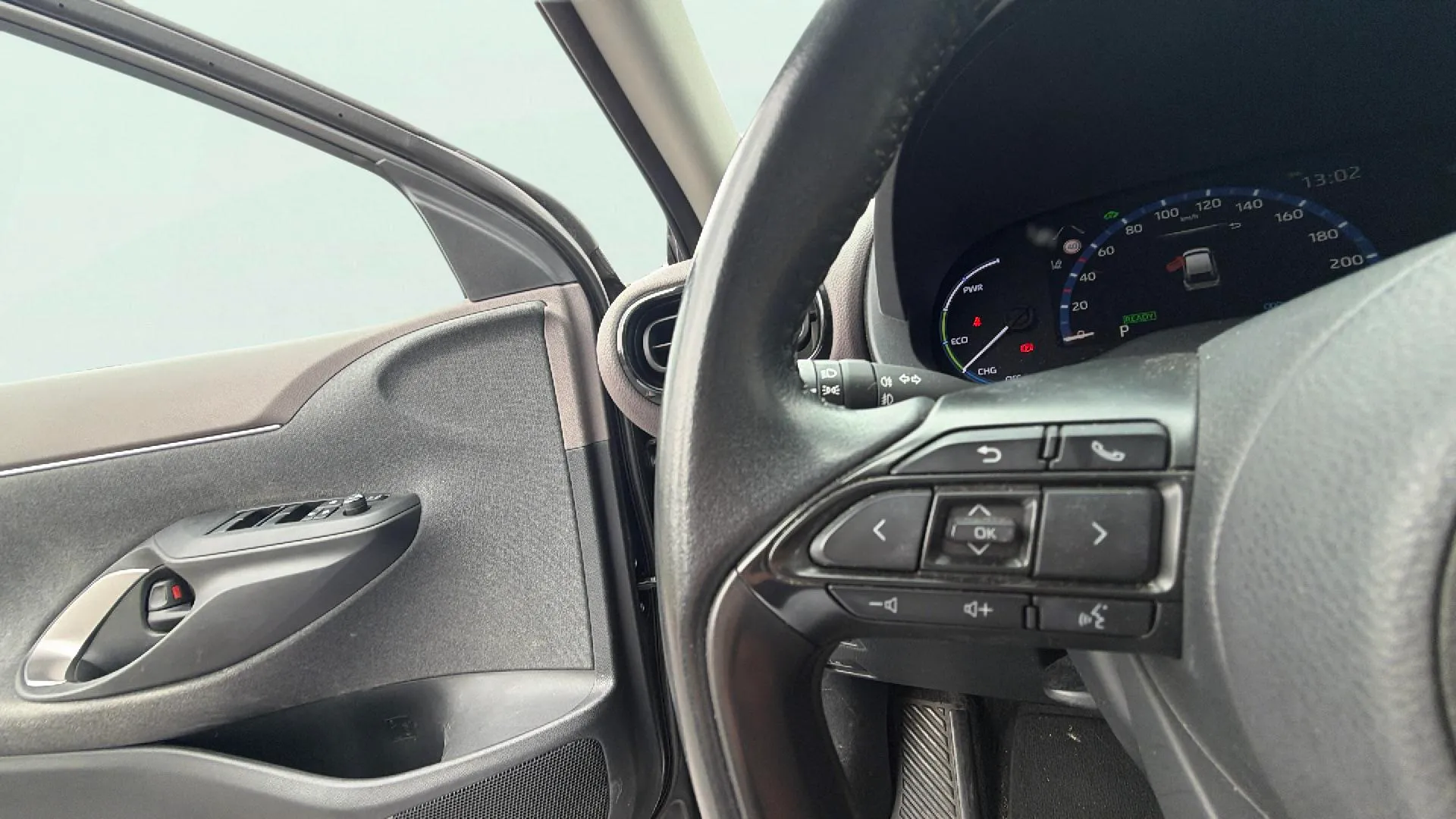 Toyota Yaris Cross 1.5 120H Active Tech Pack Confort - foto 16