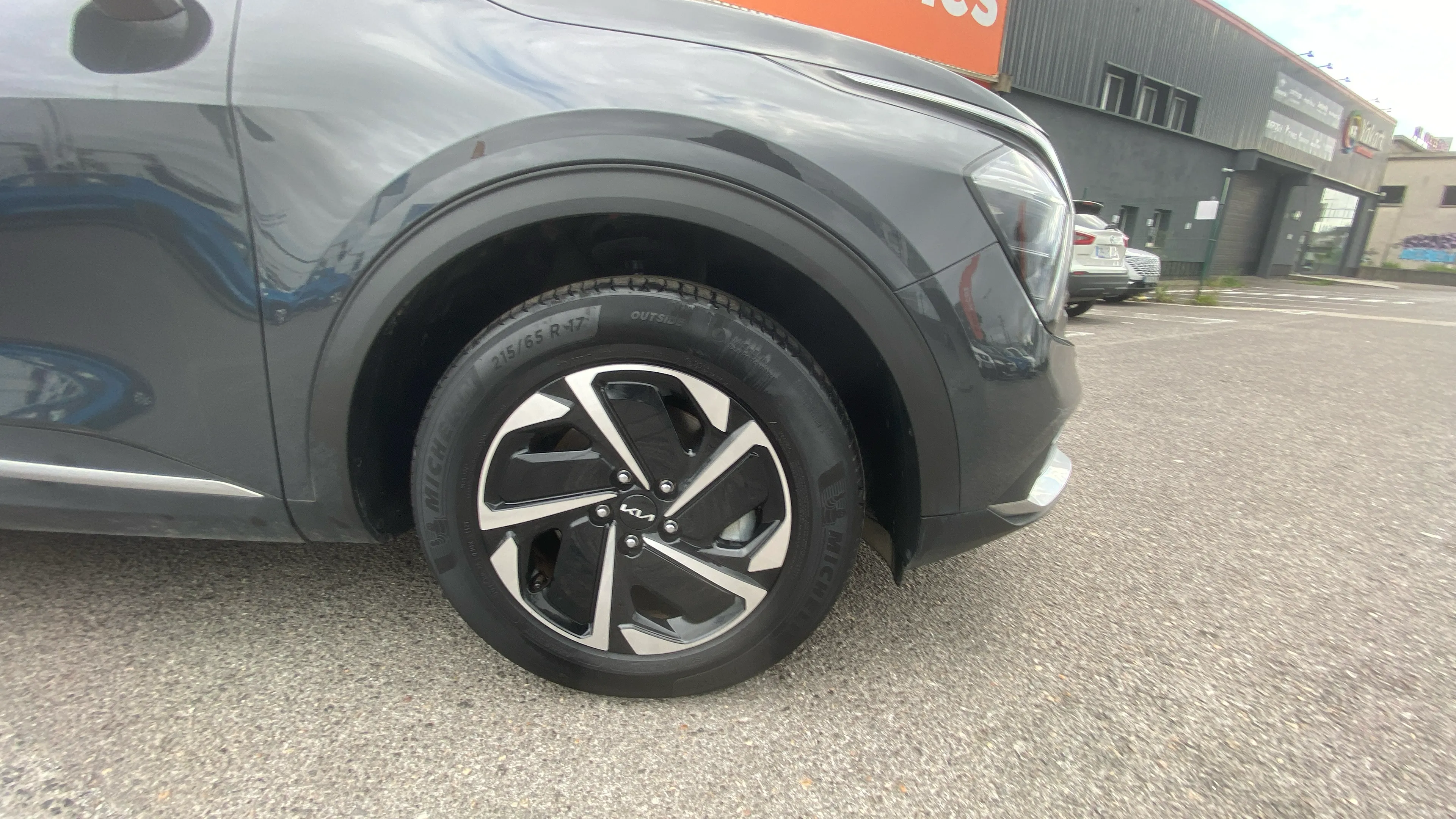 Kia Sportage 1.6 T-GDi HEV Drive 4x2 - foto 18