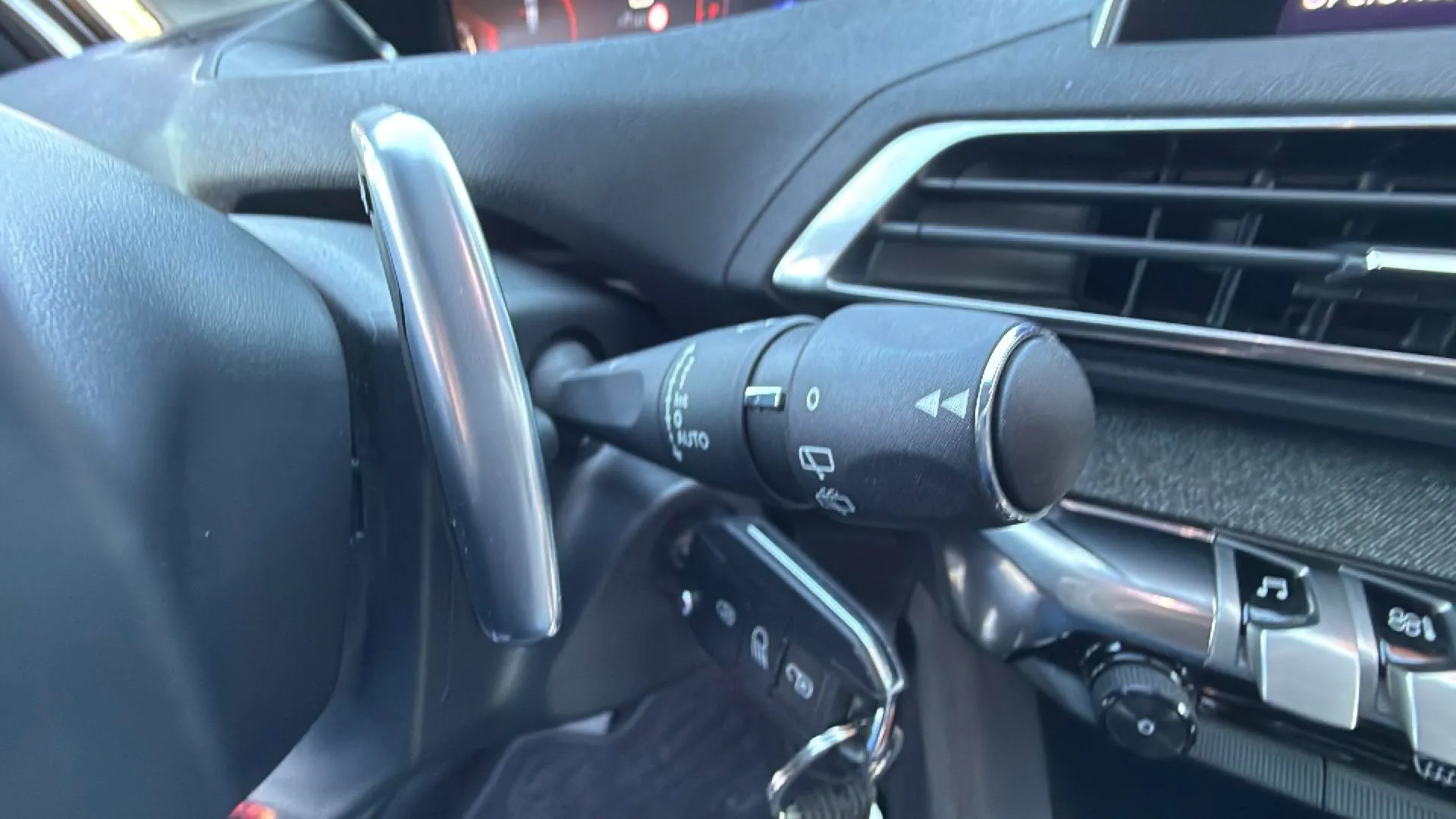 Peugeot 5008 1.2 PureTech Active Pack EAT8 - foto 19