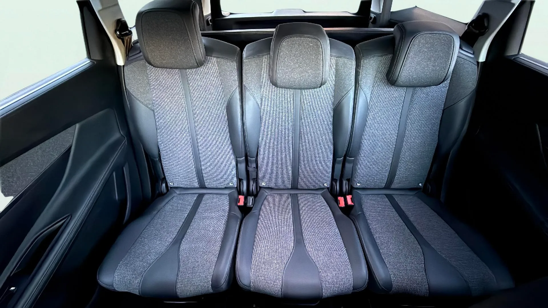 Peugeot 5008 1.2 PureTech Active Pack EAT8 - foto 10