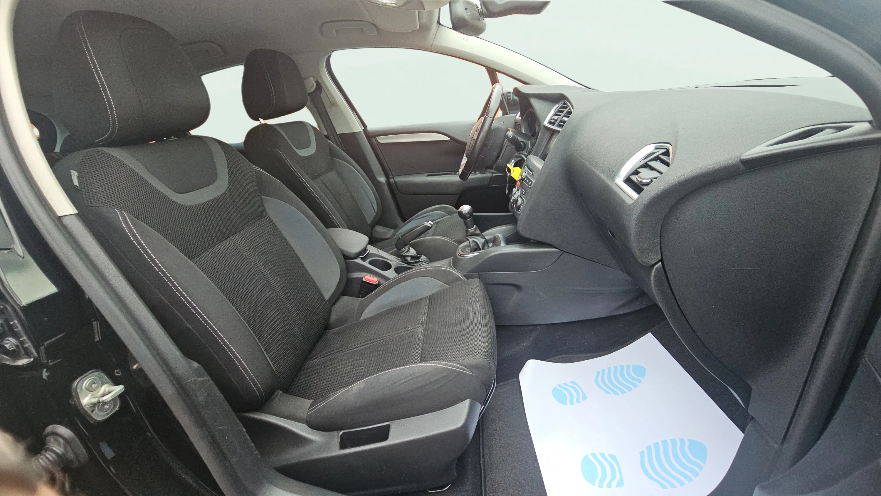 Citroën C4 PureTech Tonic - foto 17