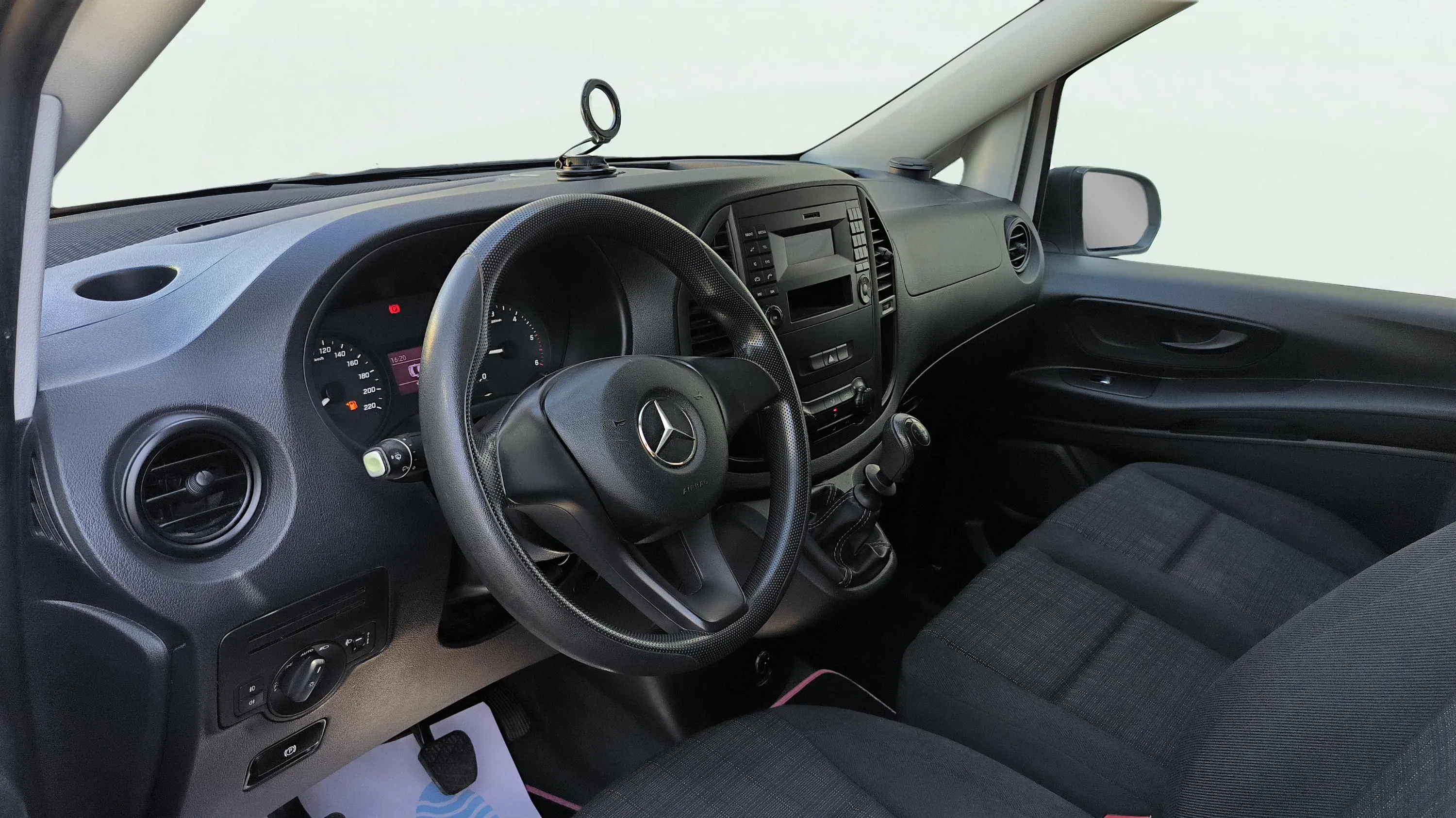 Mercedes-Benz Vito 111 CDI - foto 12