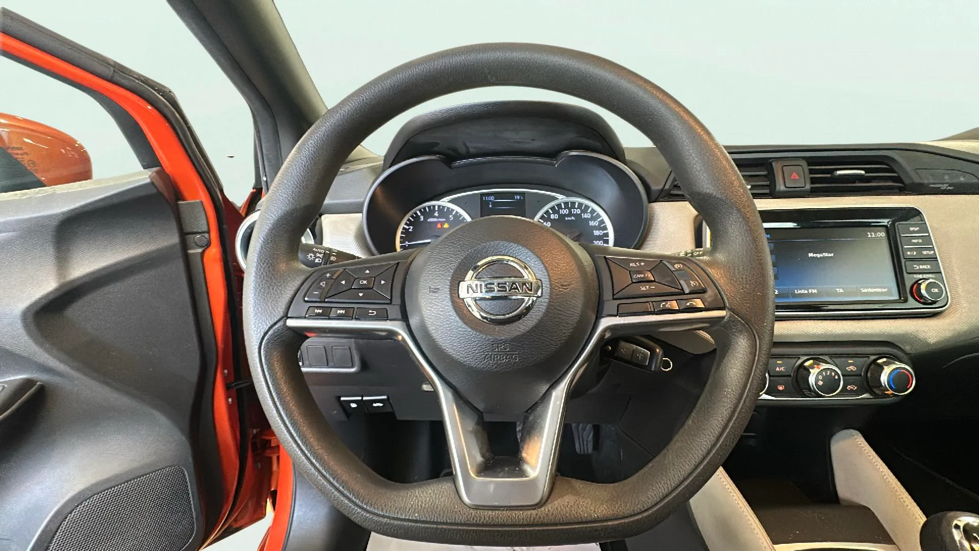 Nissan Micra 1.0G Acenta - foto 12