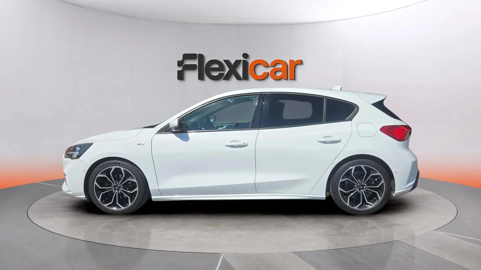 Ford Focus 1.5 EcoBlue ST-Line - foto 6