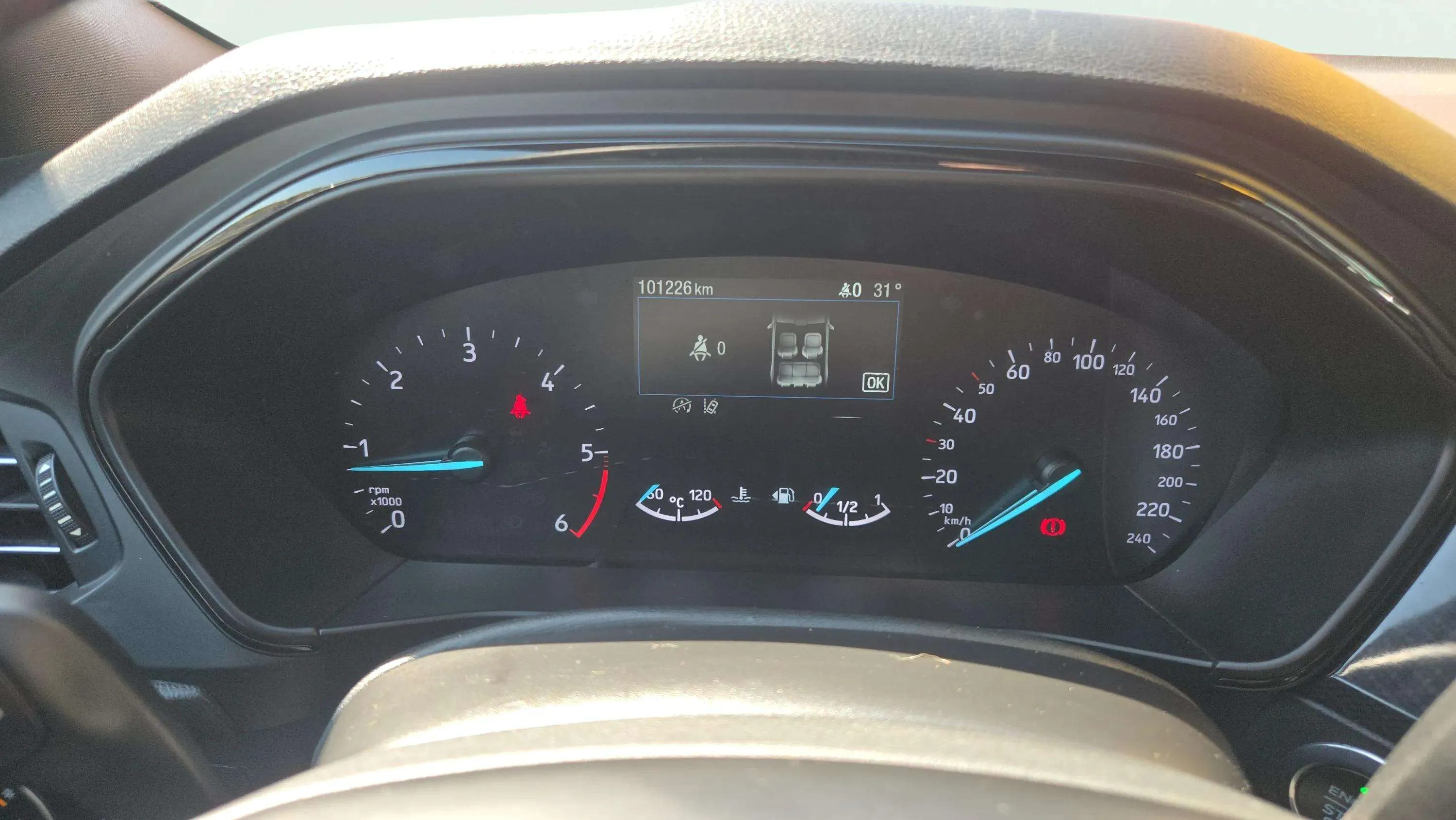 Ford Focus 1.5 EcoBlue ST-Line - foto 15