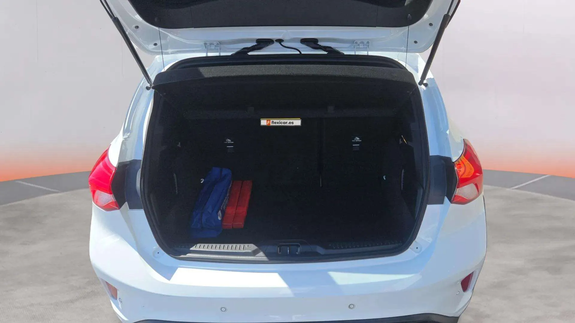 Ford Focus 1.5 EcoBlue ST-Line - foto 25