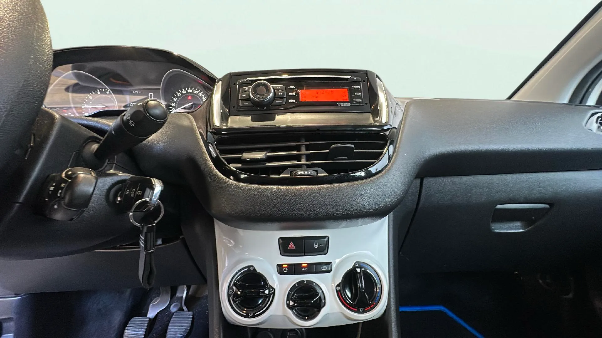 Peugeot 208 Active PureTech - foto 15