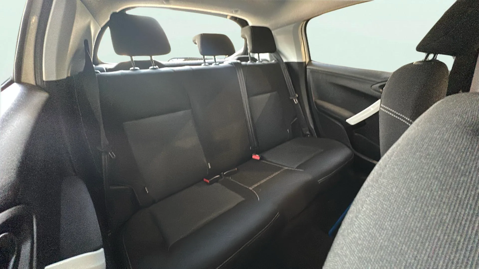 Peugeot 208 Active PureTech - foto 19