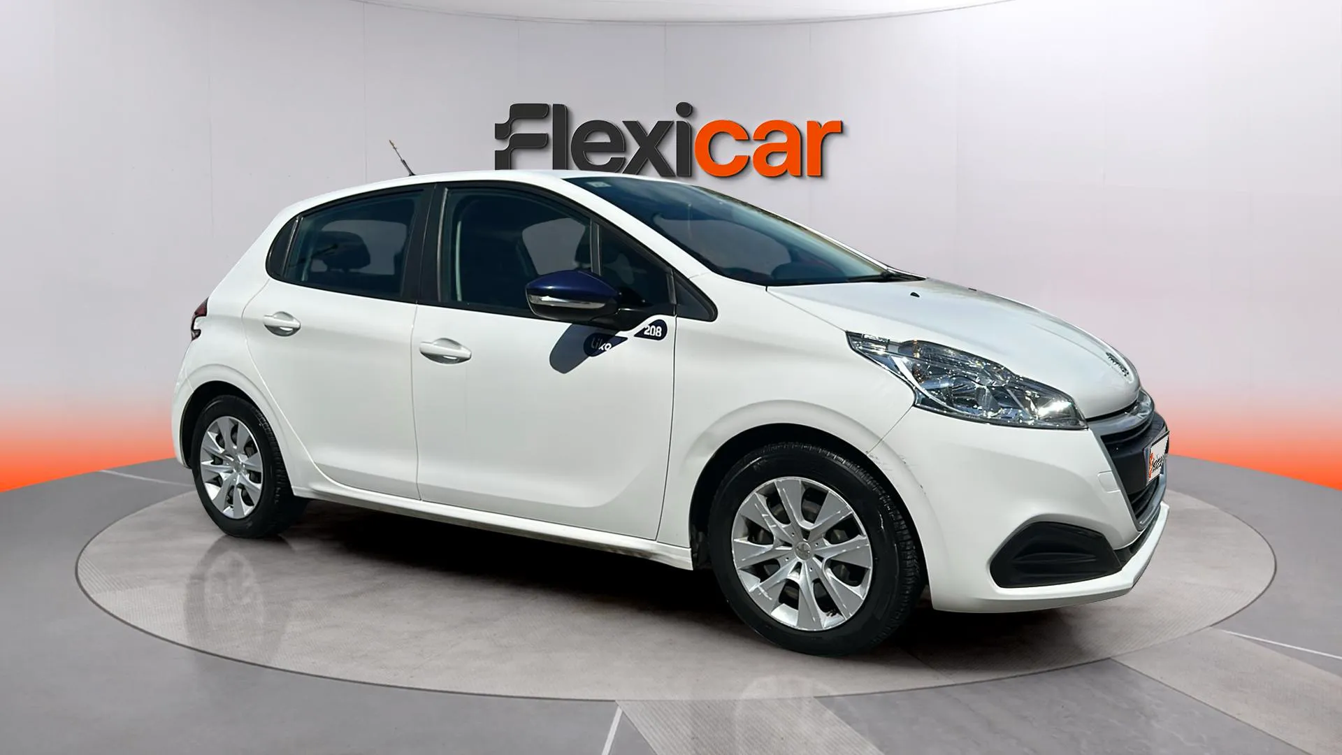 Peugeot 208 Active PureTech - foto 2