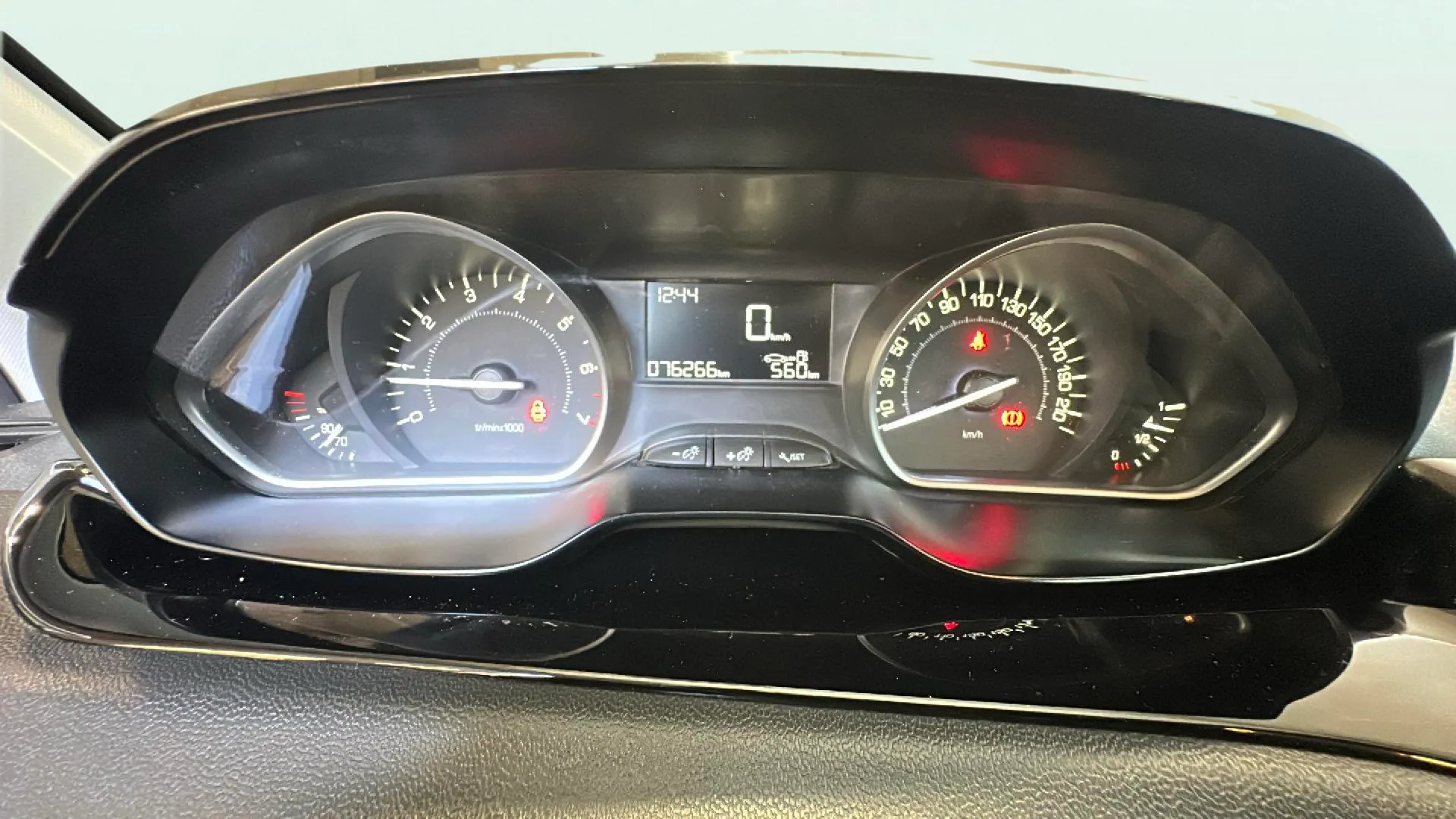 Peugeot 208 Active PureTech - foto 16