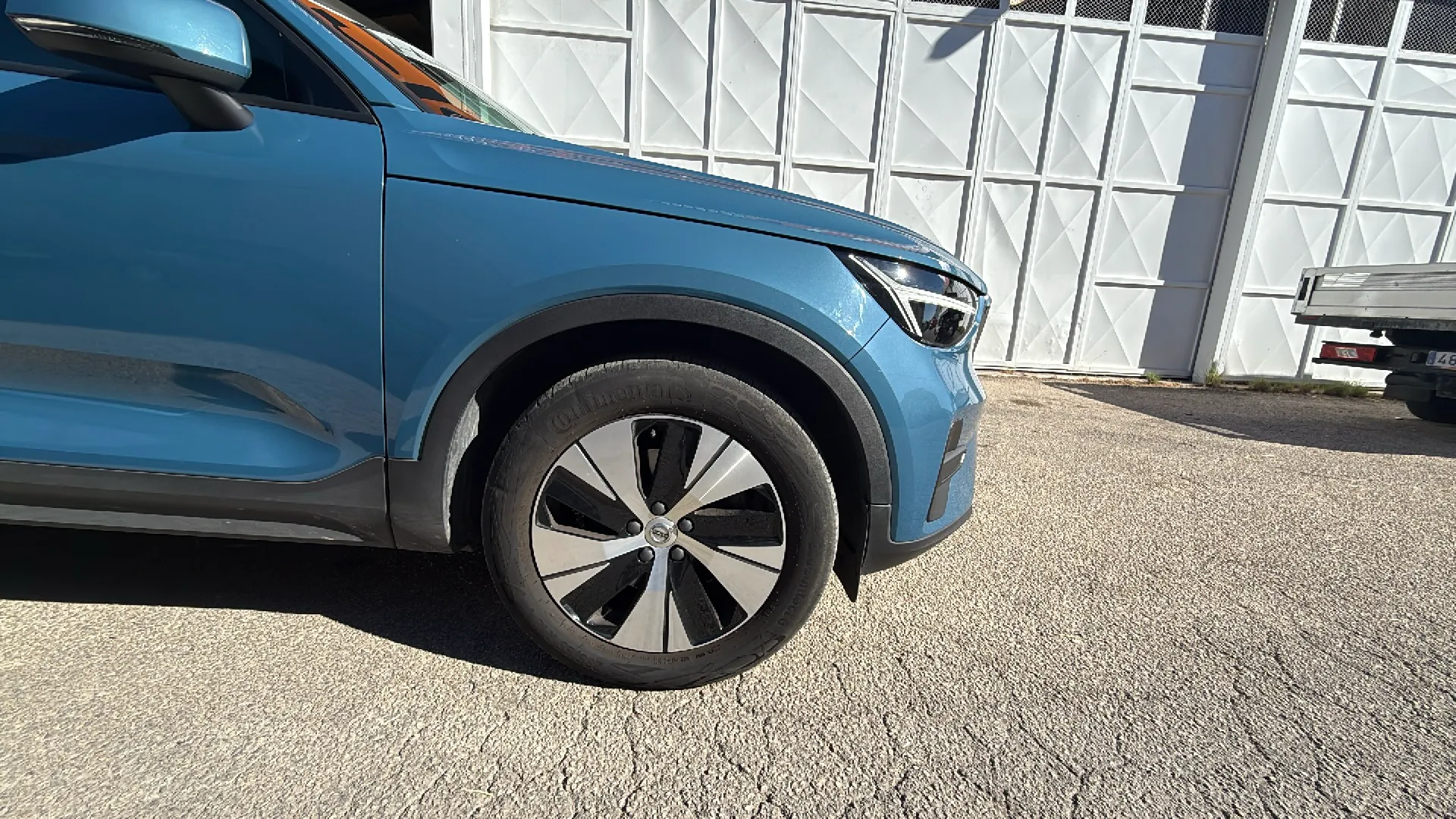 Volvo XC40 2.0 B3 G Momentum Core - foto 23