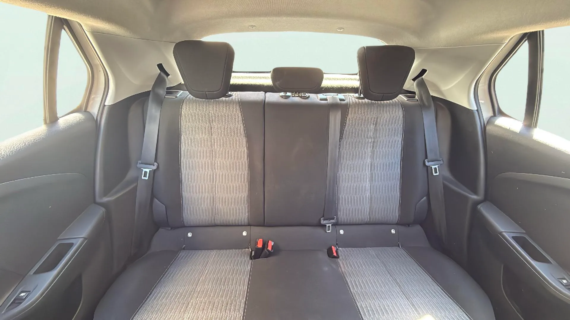Opel Corsa 1.2 XEL Edition - foto 19