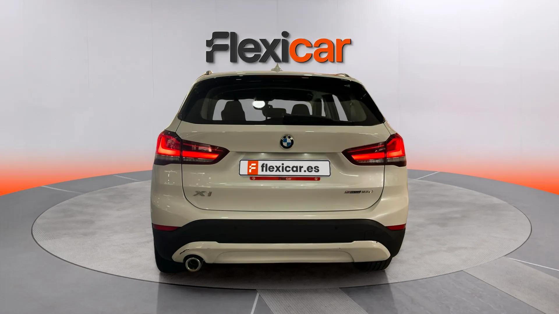 BMW X1 sDrive16d - foto 6