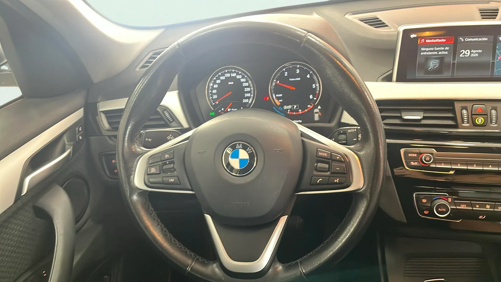 BMW X1 sDrive16d - foto 10