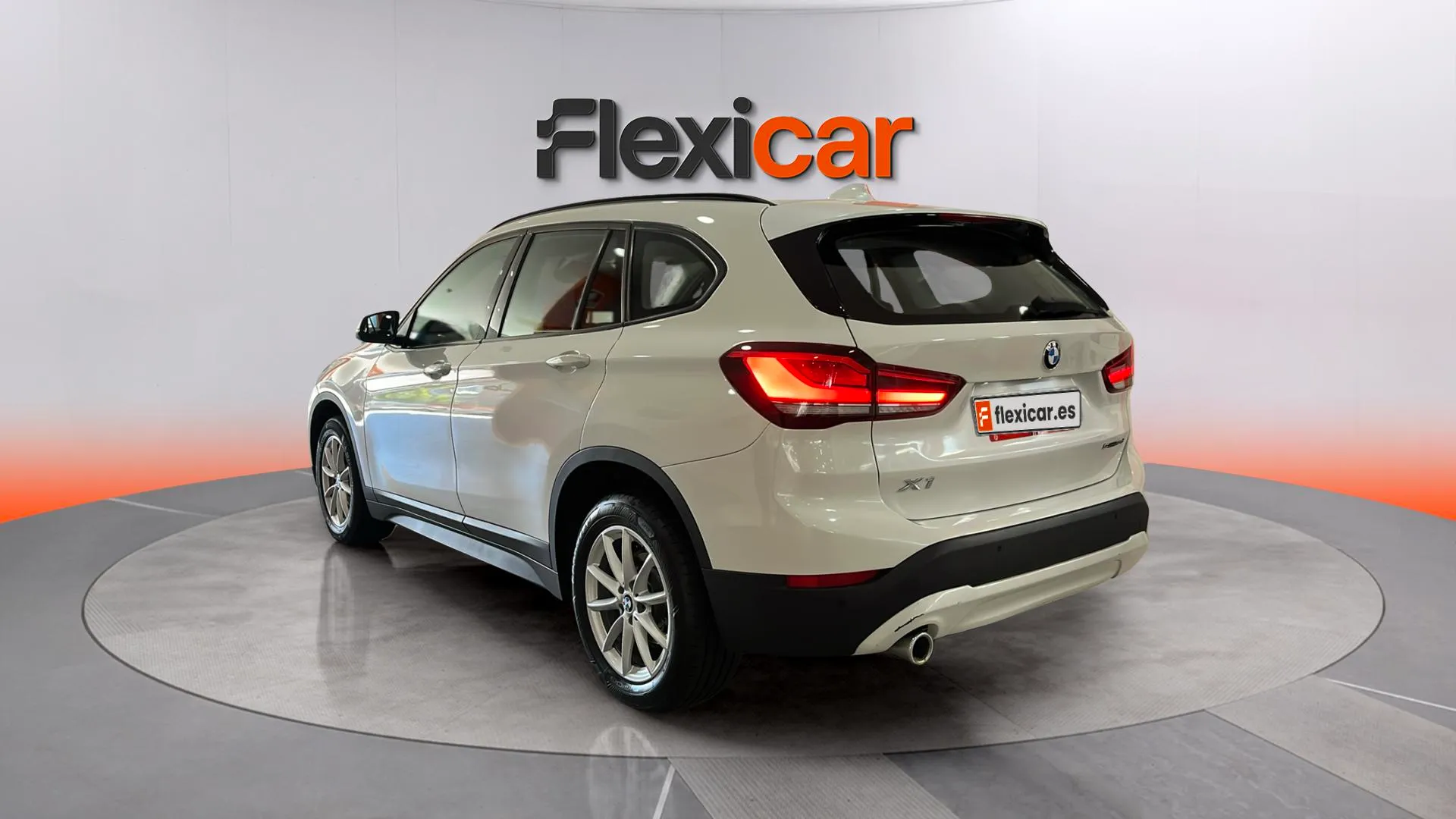 BMW X1 sDrive16d - foto 5