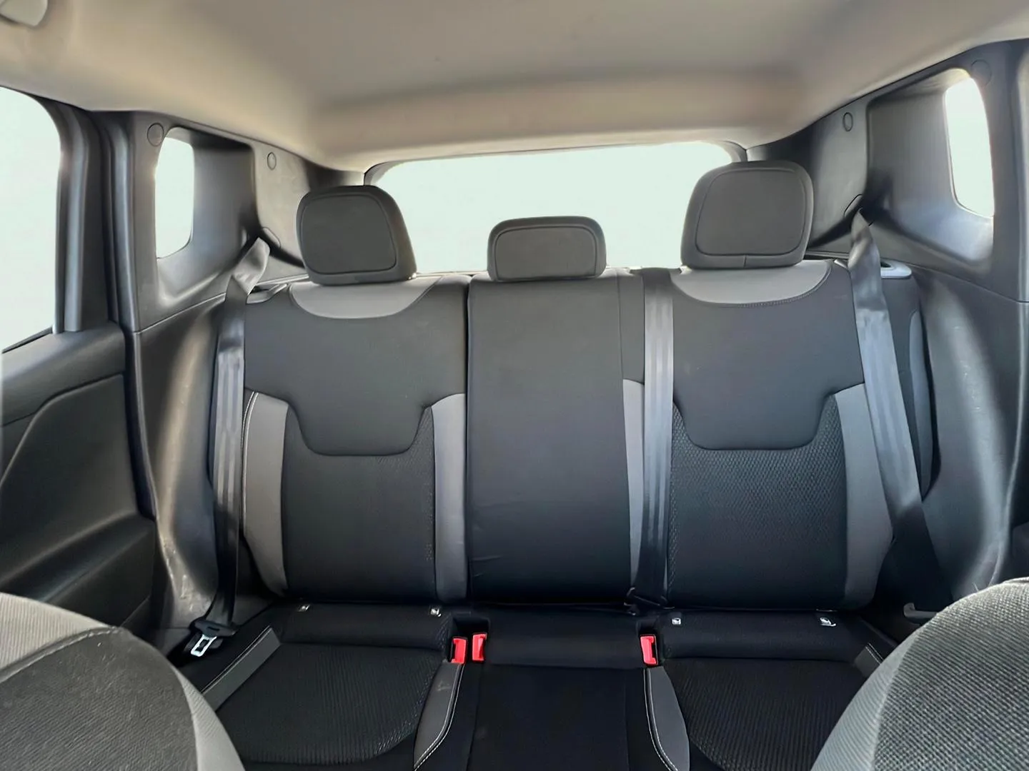 Jeep Renegade 4xe 1.3 PHEV Limited - foto 12