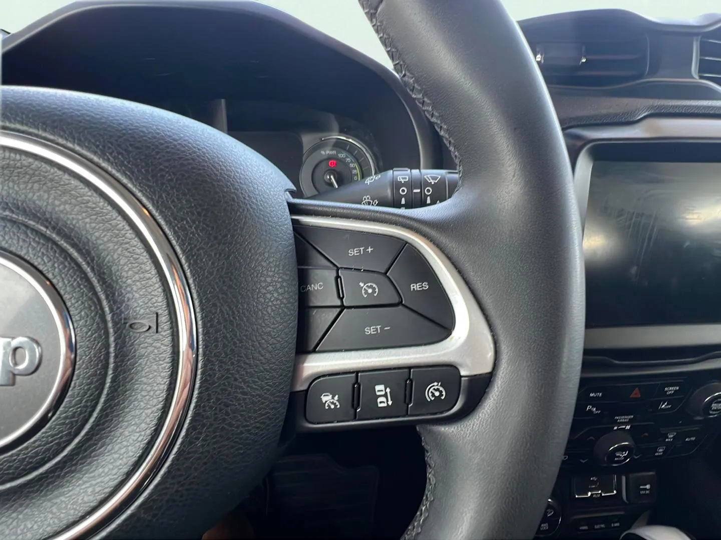Jeep Renegade 4xe 1.3 PHEV Limited - foto 19