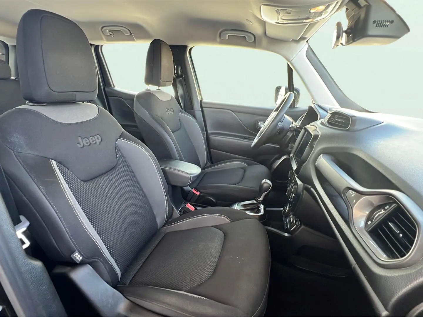 Jeep Renegade 4xe 1.3 PHEV Limited - foto 27