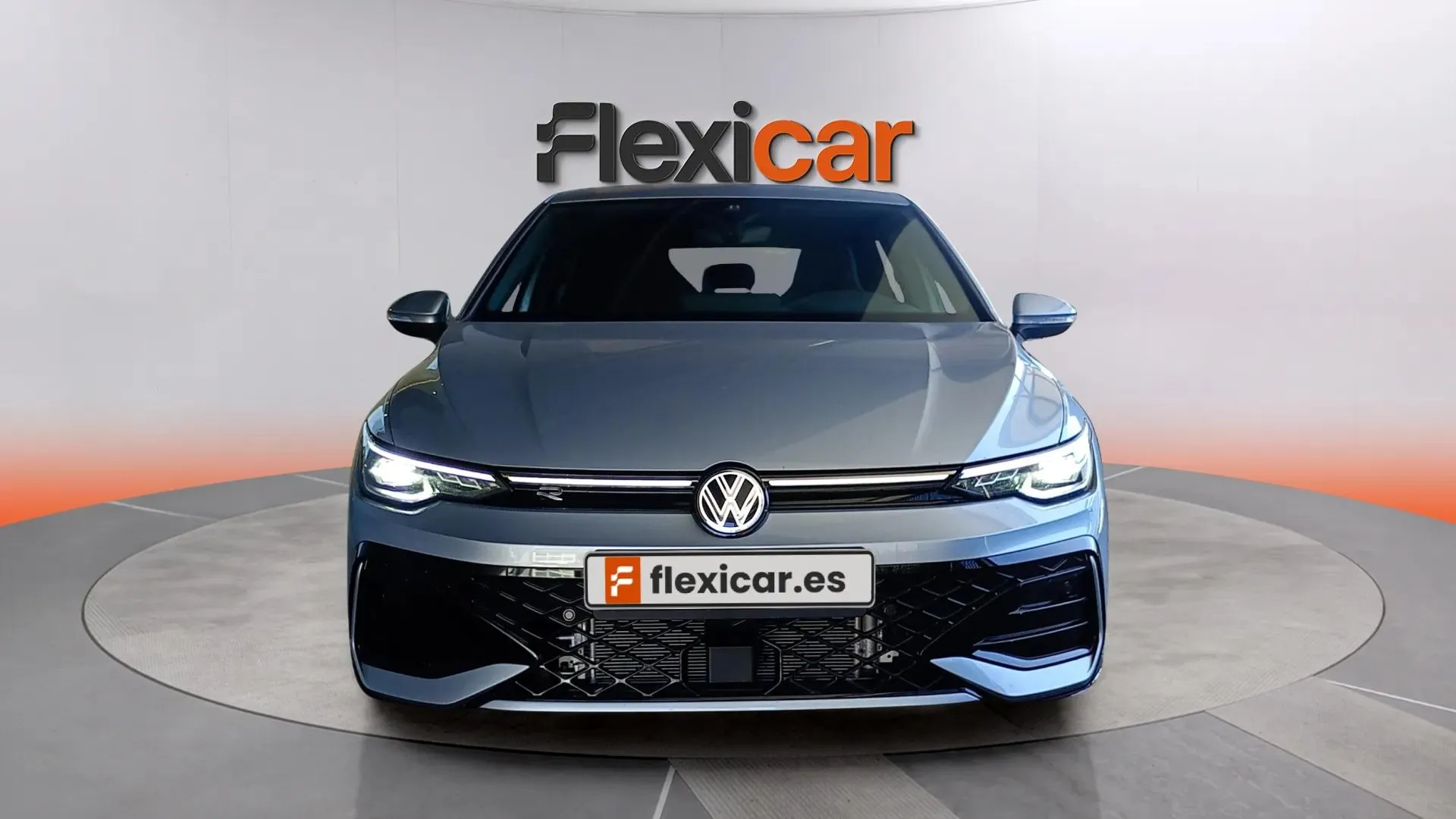 Volkswagen Golf R-Line 1.5 eTSI DSG - foto 2