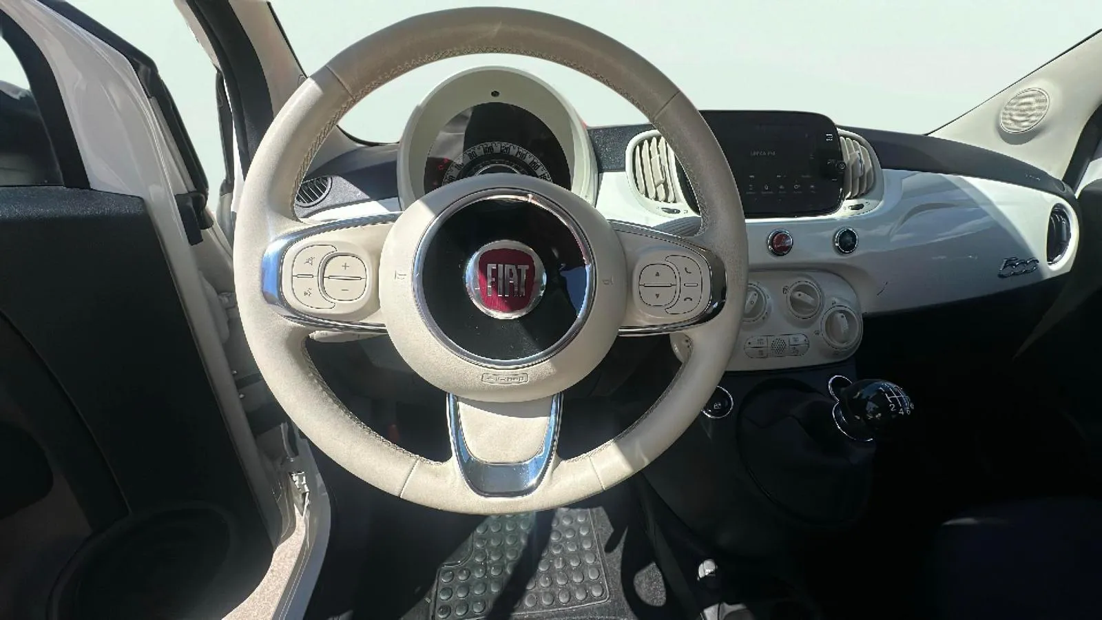 Fiat 500 Club 1.0 Hybrid - foto 10