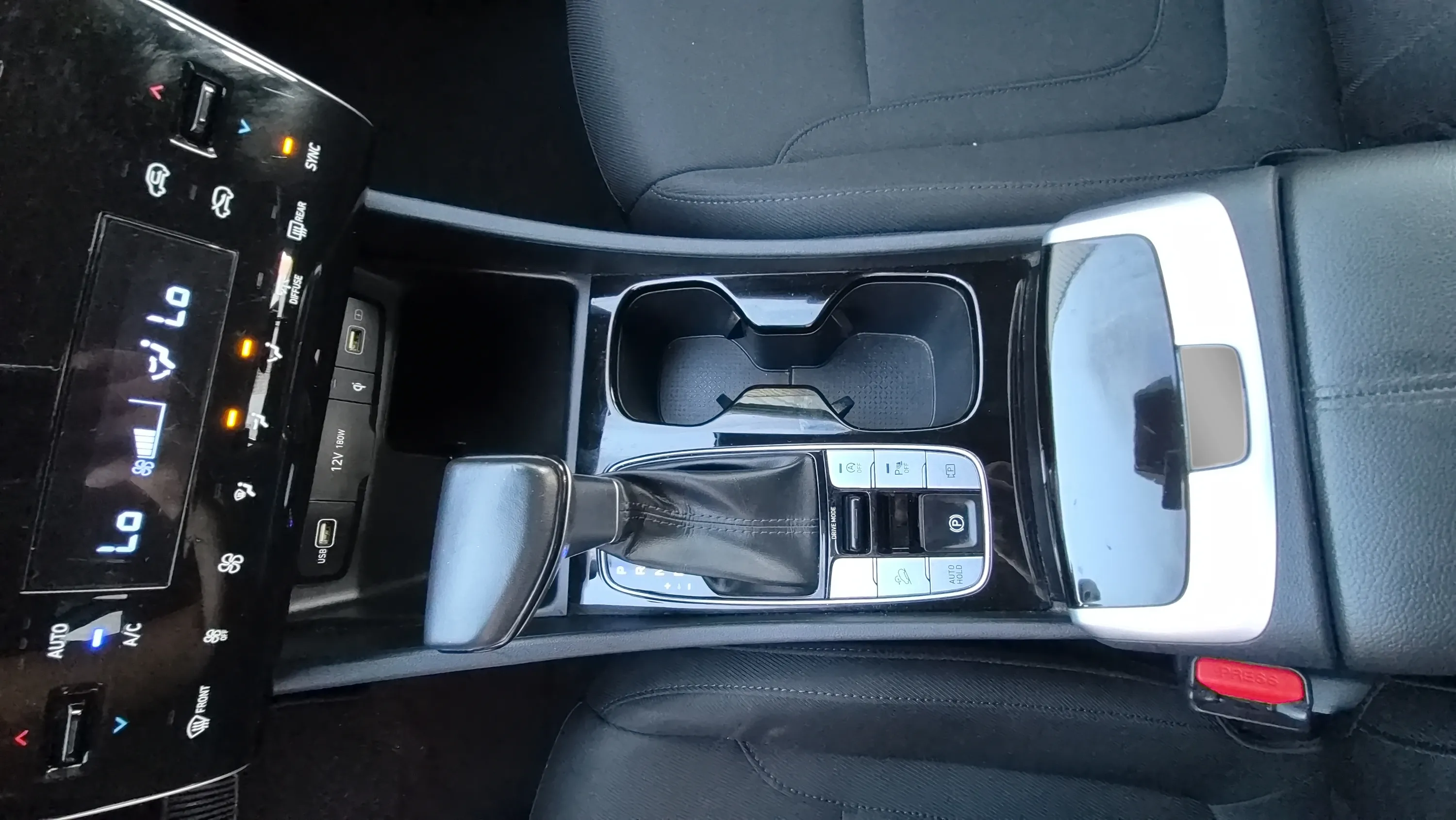Hyundai Tucson 1.6 T-GDi PHEV Maxx 4x4 - foto 12