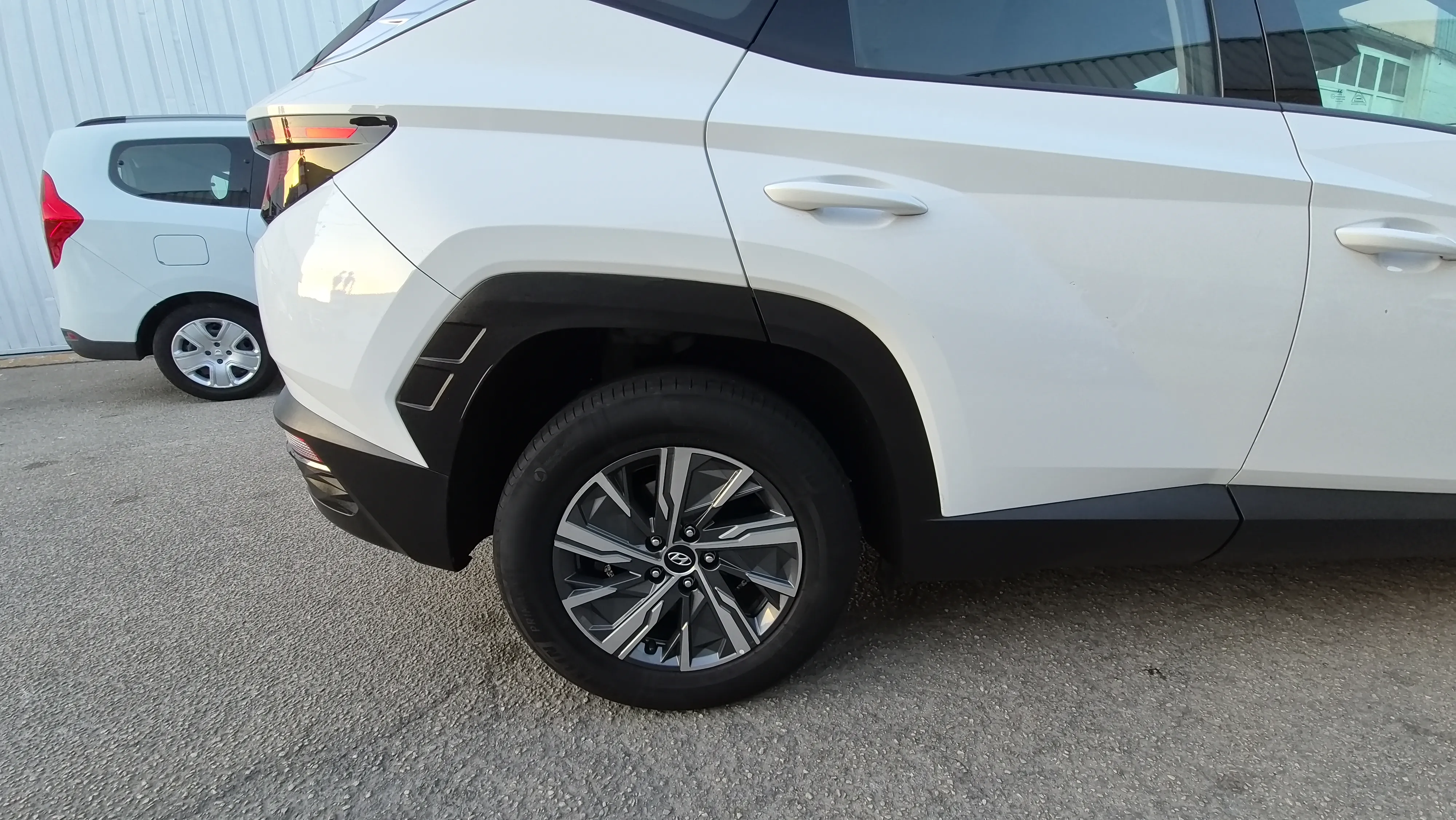 Hyundai Tucson 1.6 T-GDi PHEV Maxx 4x4 - foto 19