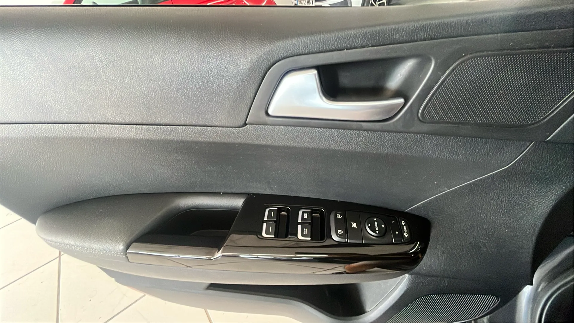 Kia Sportage 1.6 GDi Black Edition 4x2 - foto 21