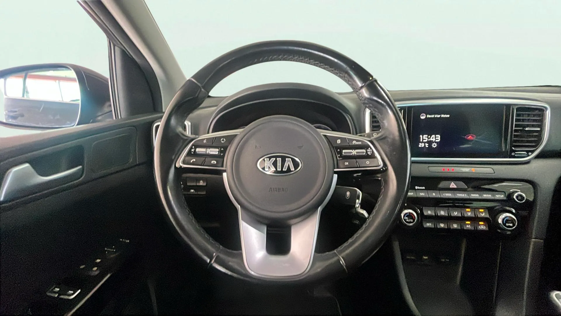 Kia Sportage 1.6 GDi Black Edition 4x2 - foto 10