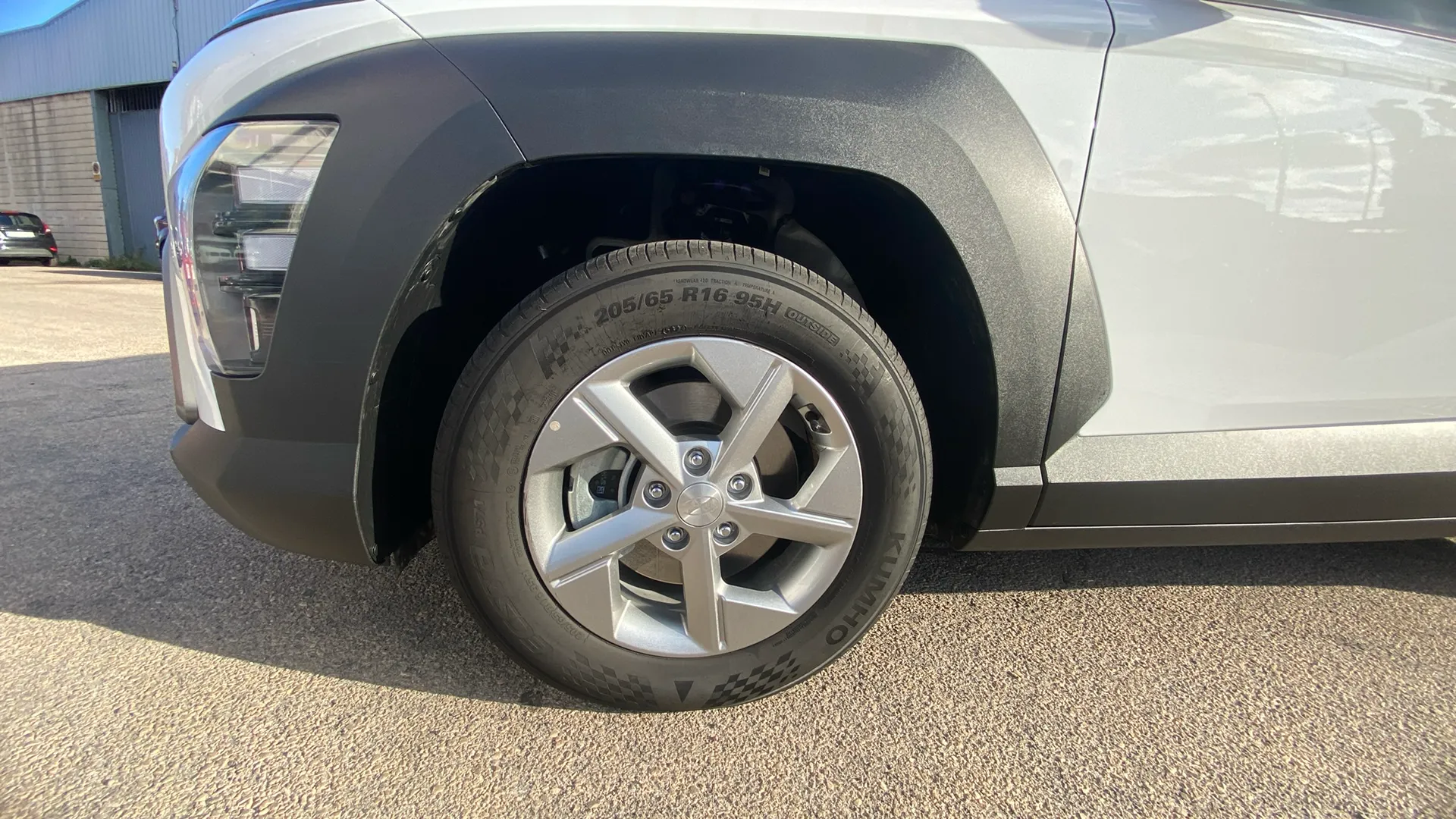 Hyundai Kona 1.6 GDI HEV Maxx DCT - foto 24
