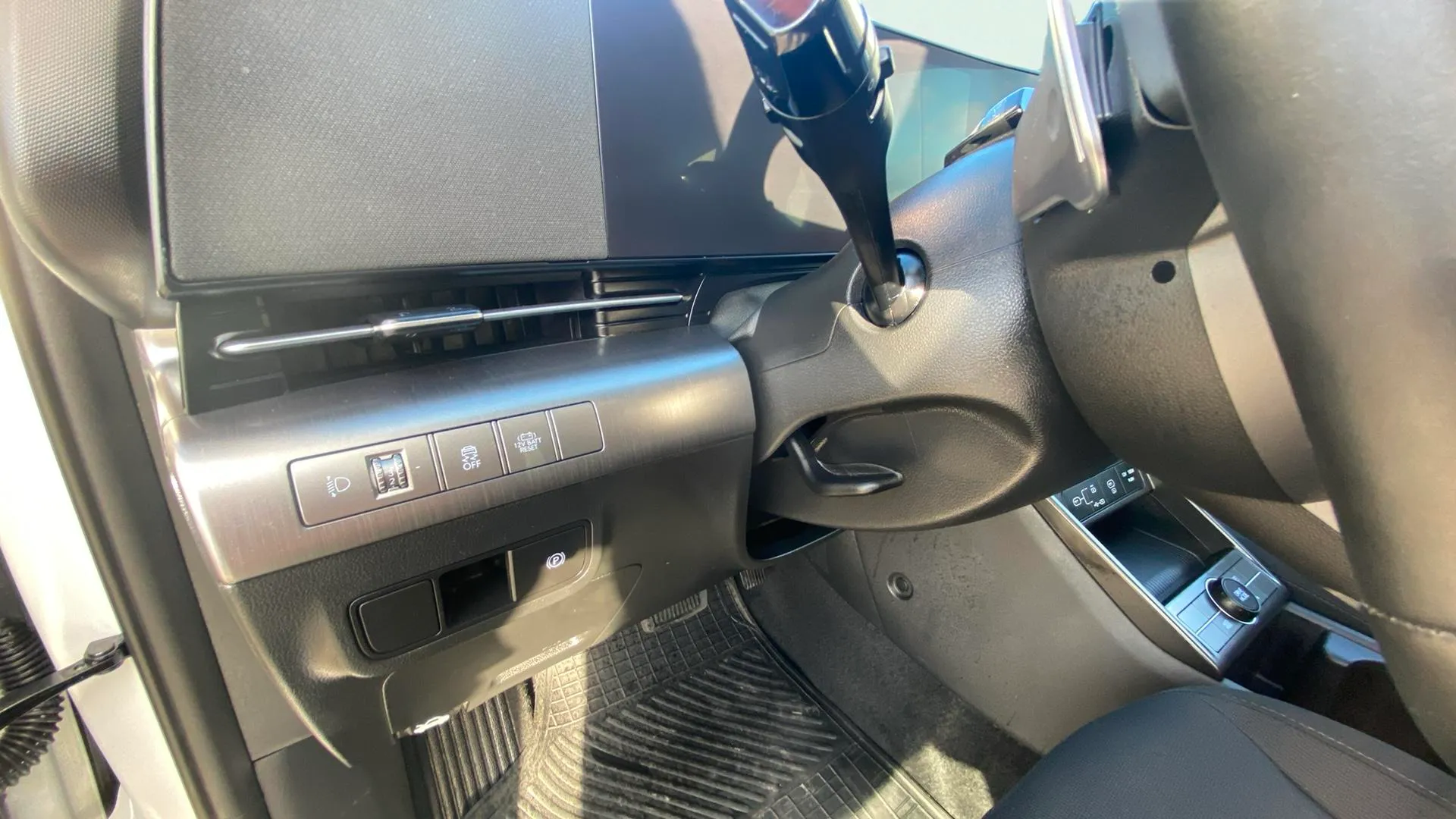 Hyundai Kona 1.6 GDI HEV Maxx DCT - foto 13