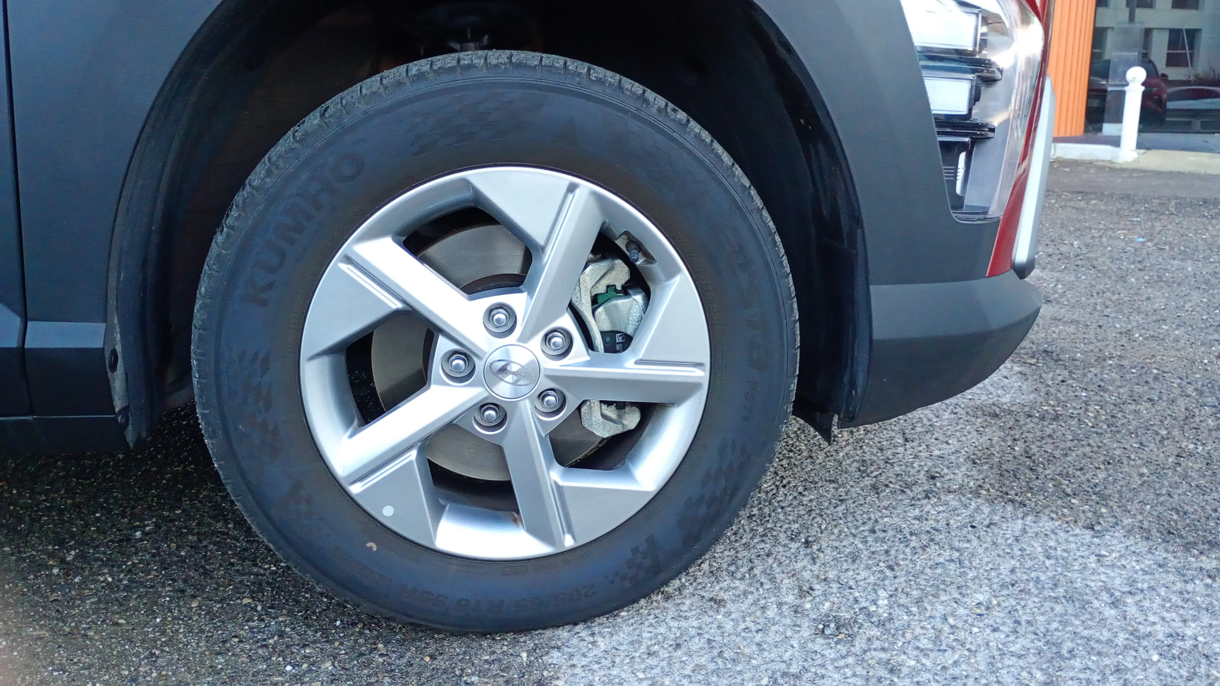 Hyundai Kona 1.6 GDI HEV Maxx DCT - foto 17