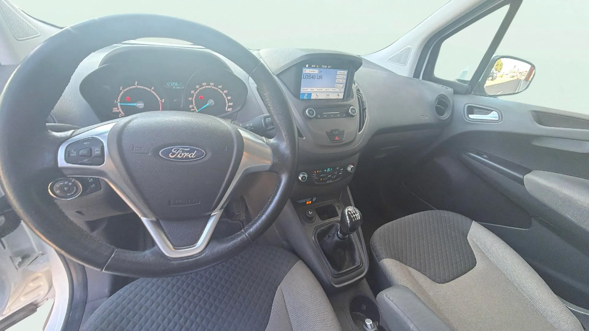 Ford Tourneo Courier 1.5 TDCi Trend - foto 14
