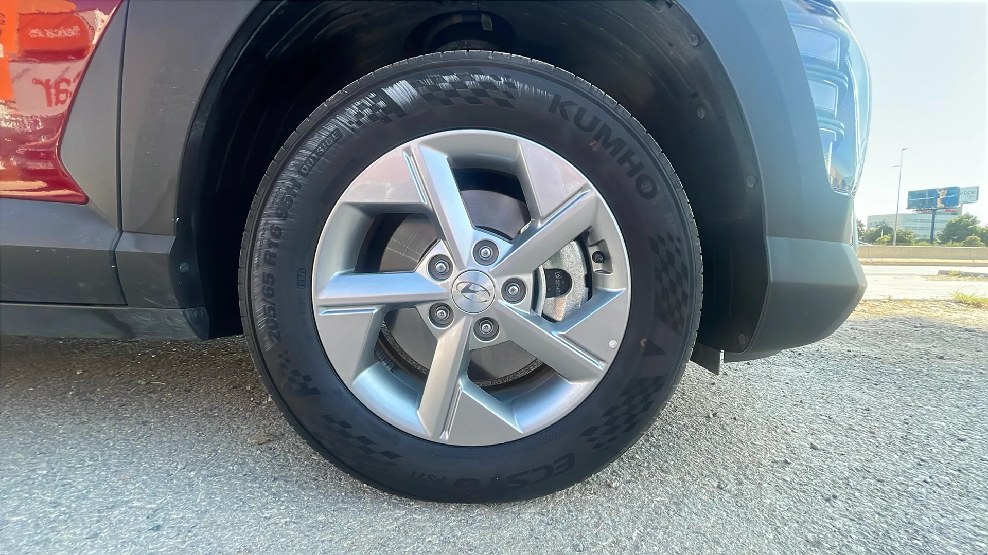 Hyundai Kona 1.6 GDI HEV Maxx DCT - foto 17