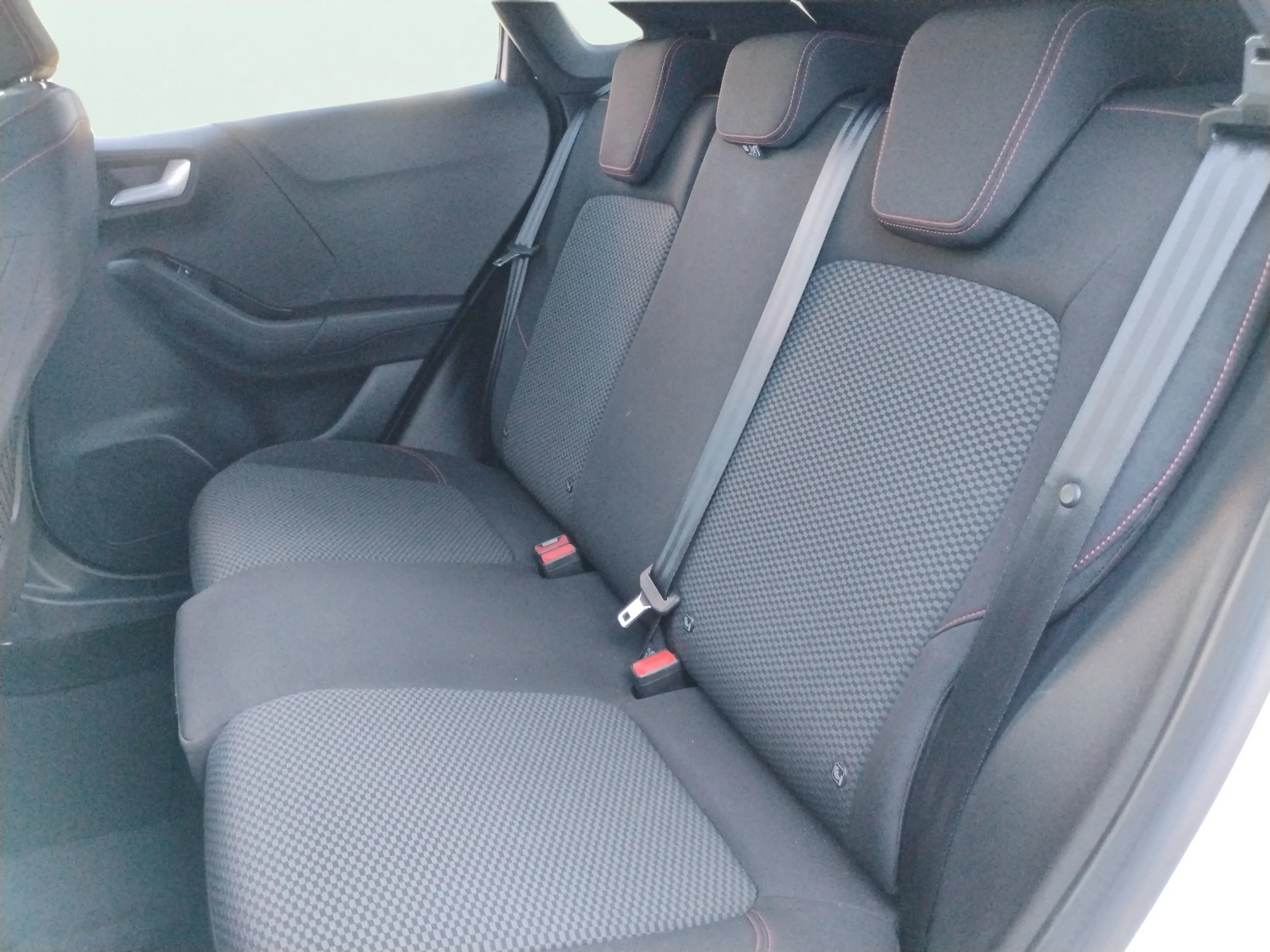 Ford Puma 1.0 EcoBoost ST-Line MHEV - foto 26