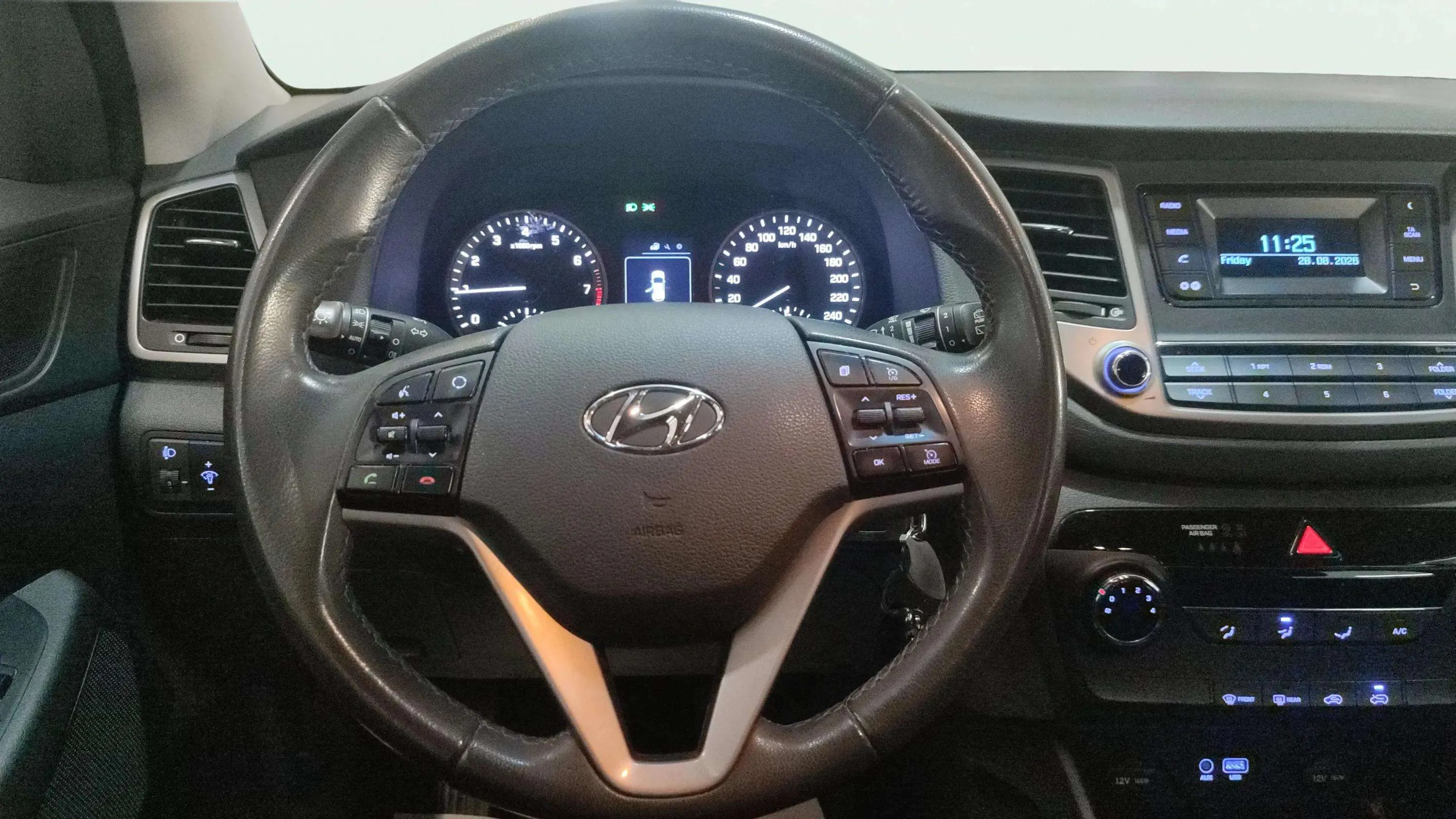 Hyundai Tucson 1.6 GDi BlueDrive Klass 4x2 - foto 8