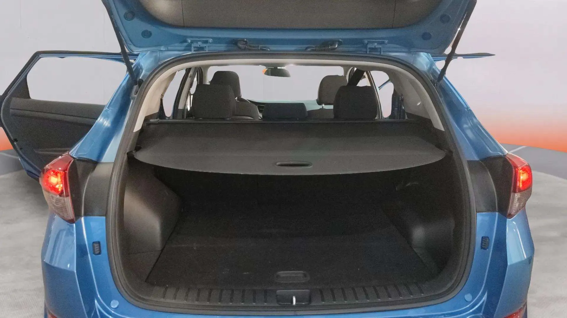 Hyundai Tucson 1.6 GDi BlueDrive Klass 4x2 - foto 13