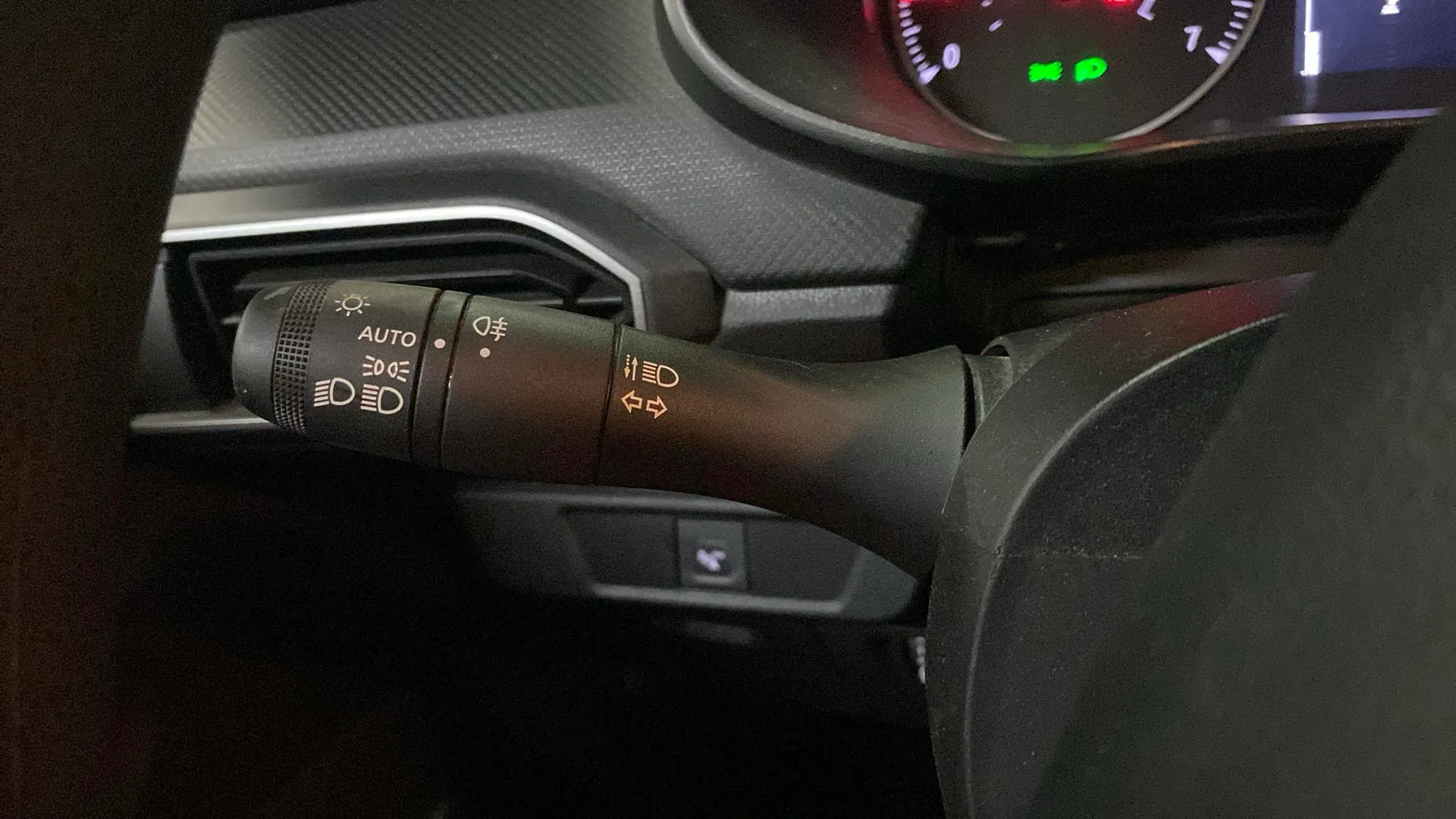 Dacia Sandero Expression TCe - foto 15