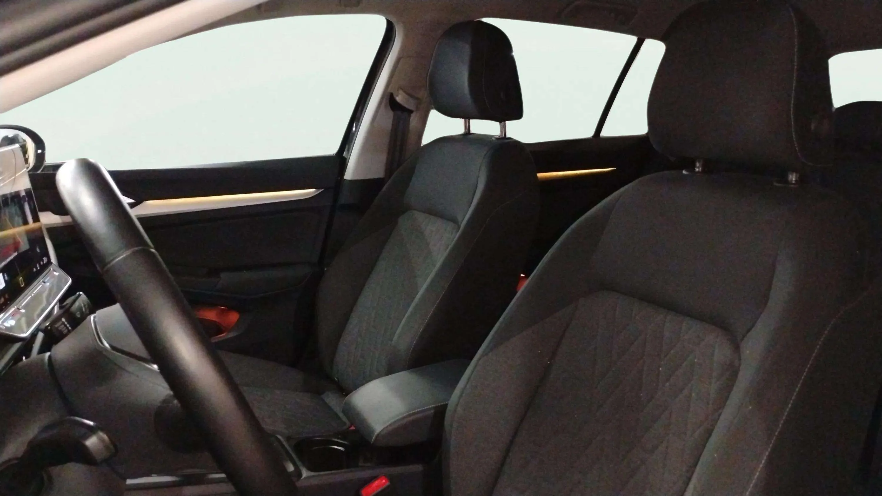 Volkswagen Golf 1.5 TSI - foto 8