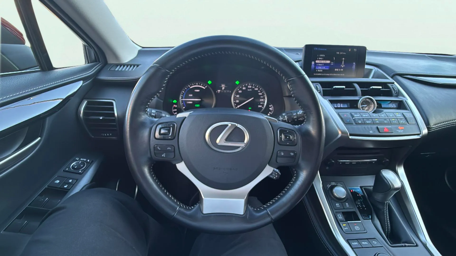 Lexus NX 2.5 300h Business 2WD - foto 7