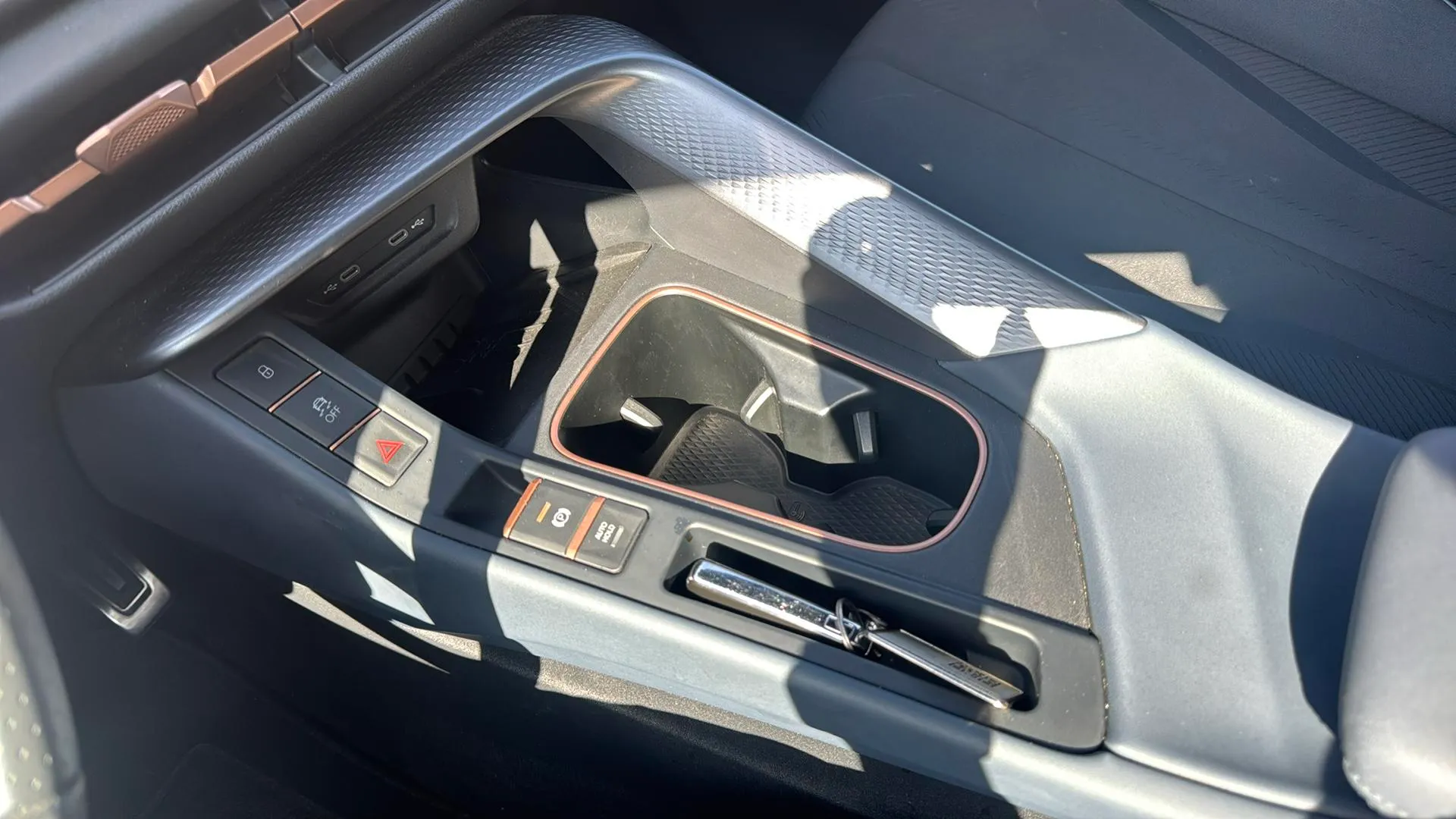 Cupra Terramar 1.5 eTSI DSG - foto 18