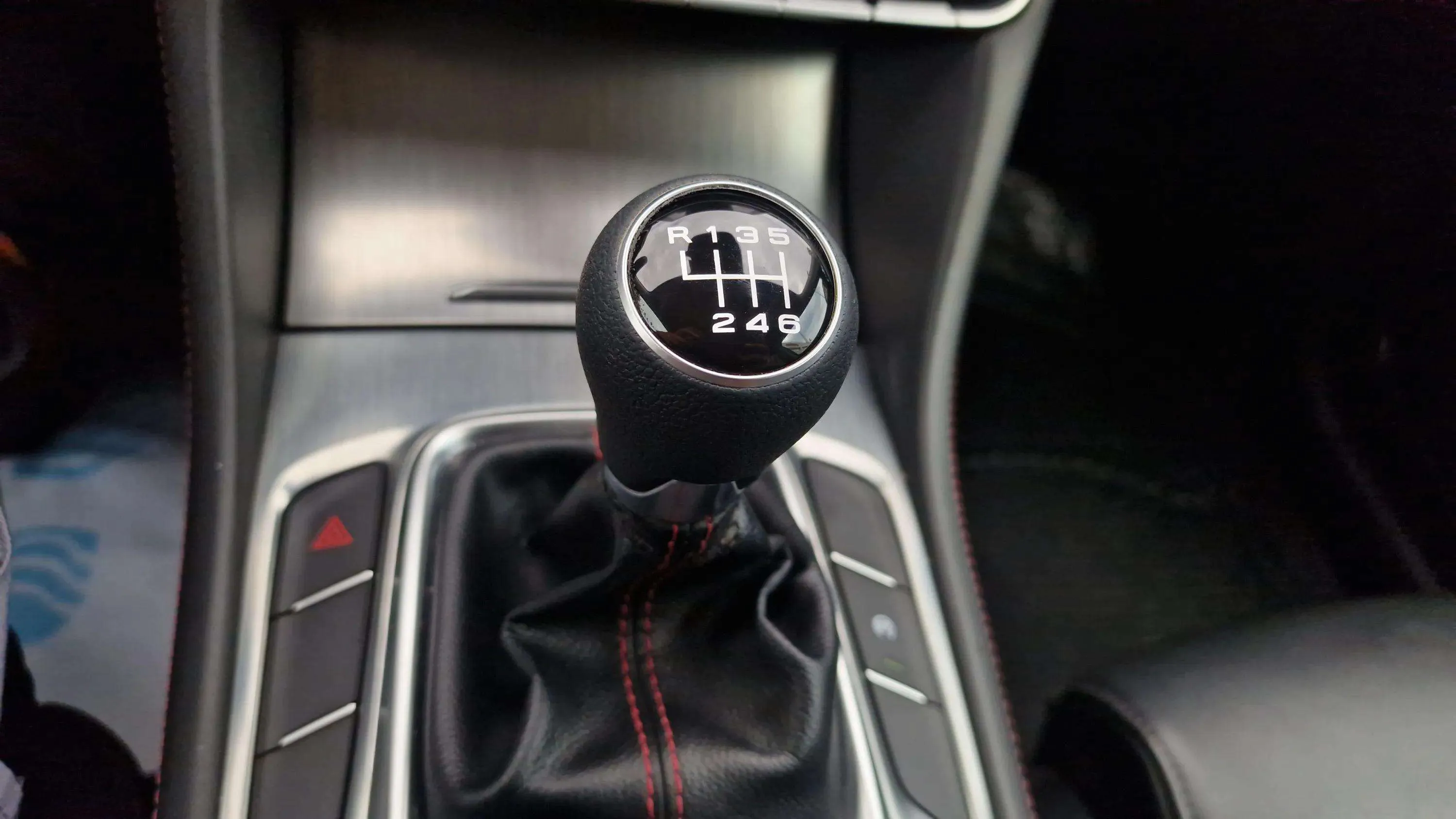MG HS 1.5T Luxury - foto 9